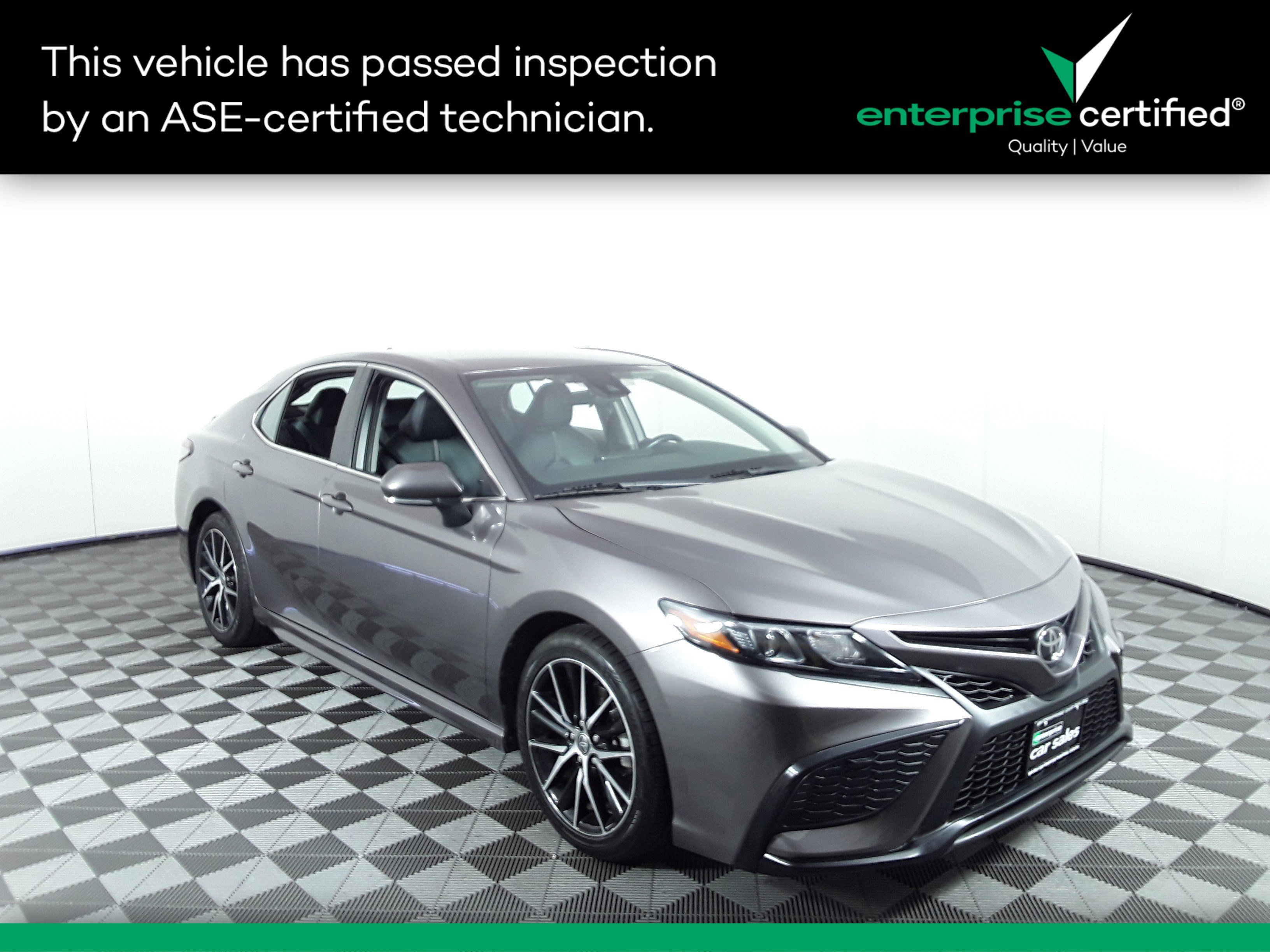 2022 Toyota Camry SE Auto