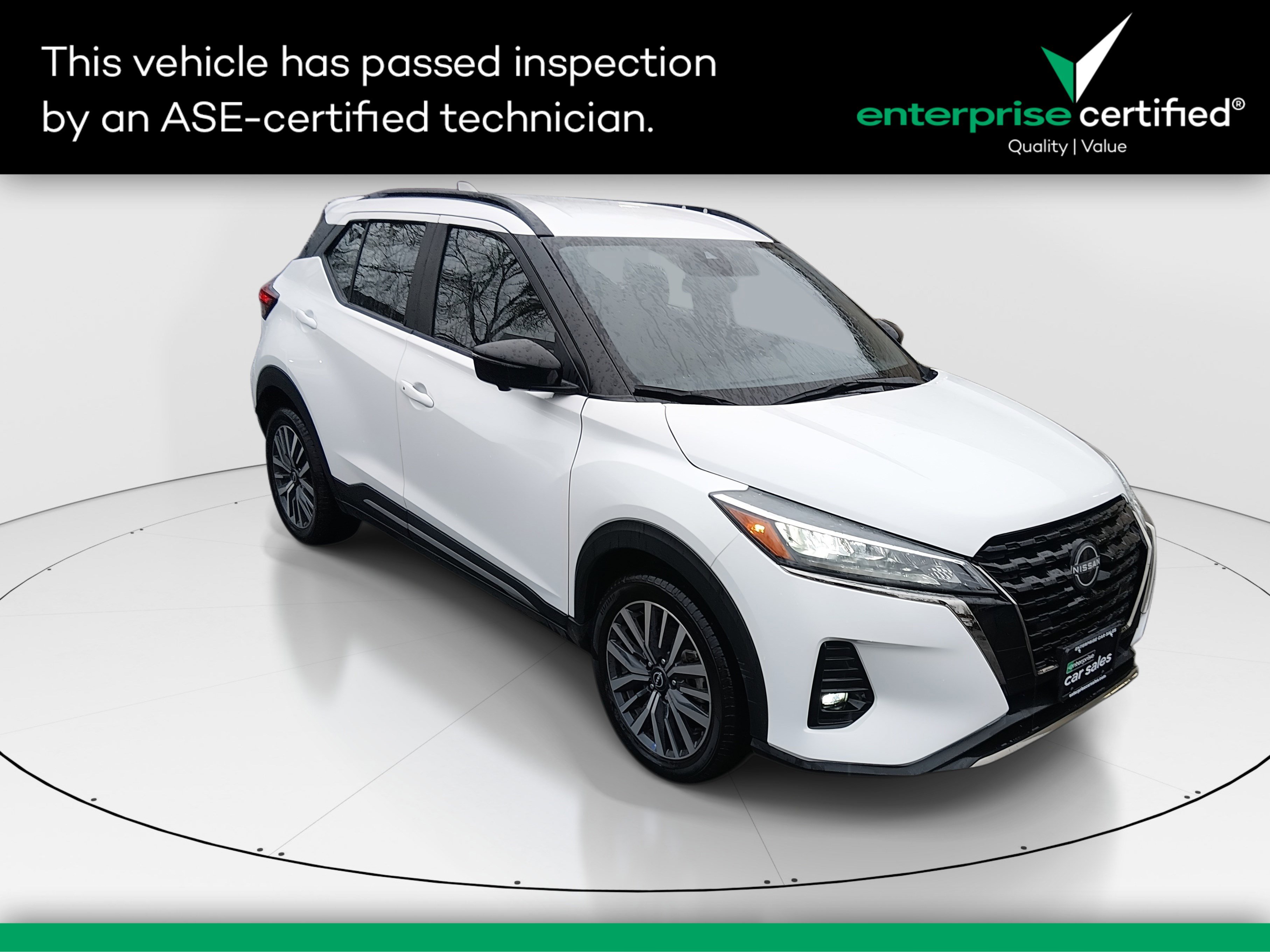 2024 Nissan Kicks SR's photo