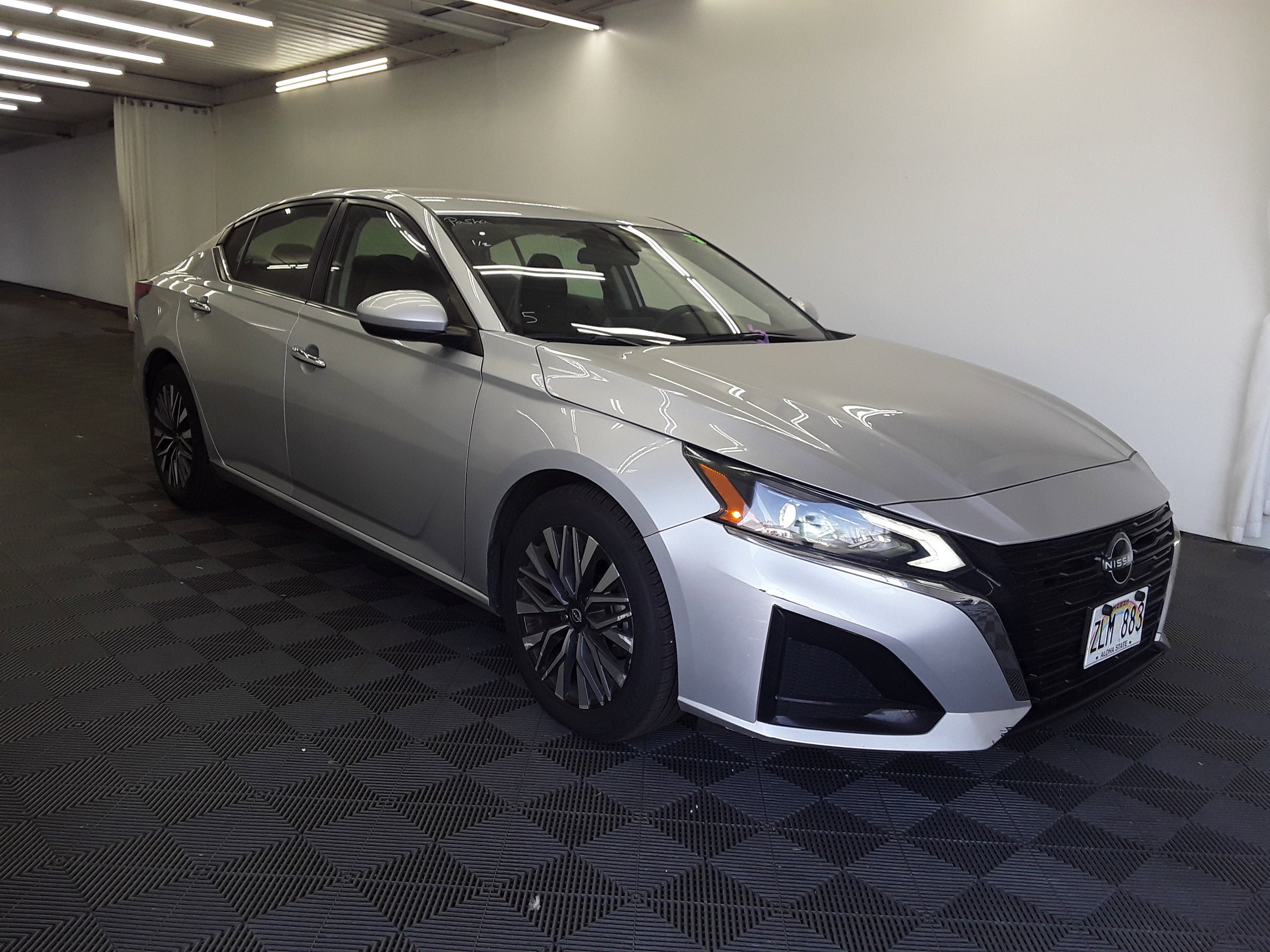 2023 Nissan Altima 2.5 SV Sedan