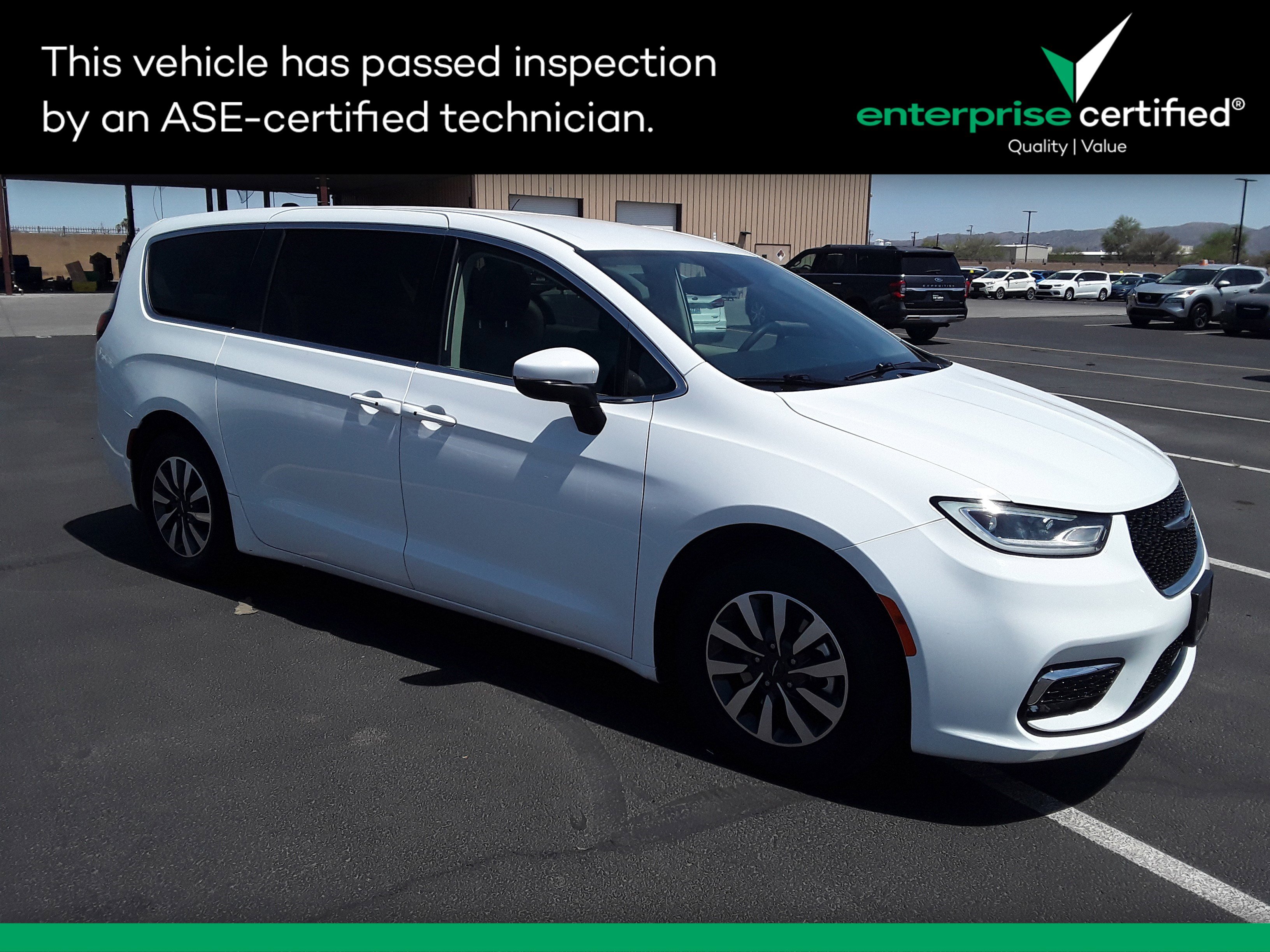 2023 Chrysler Pacifica Hybrid Touring L FWD