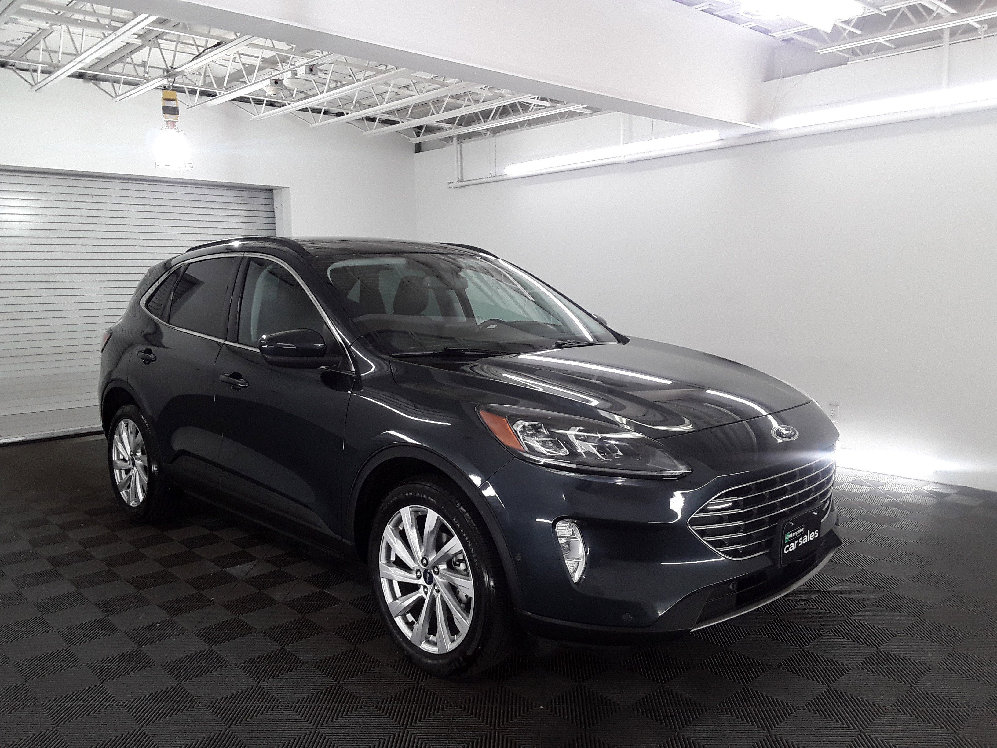 2022 Ford Escape Titanium AWD
