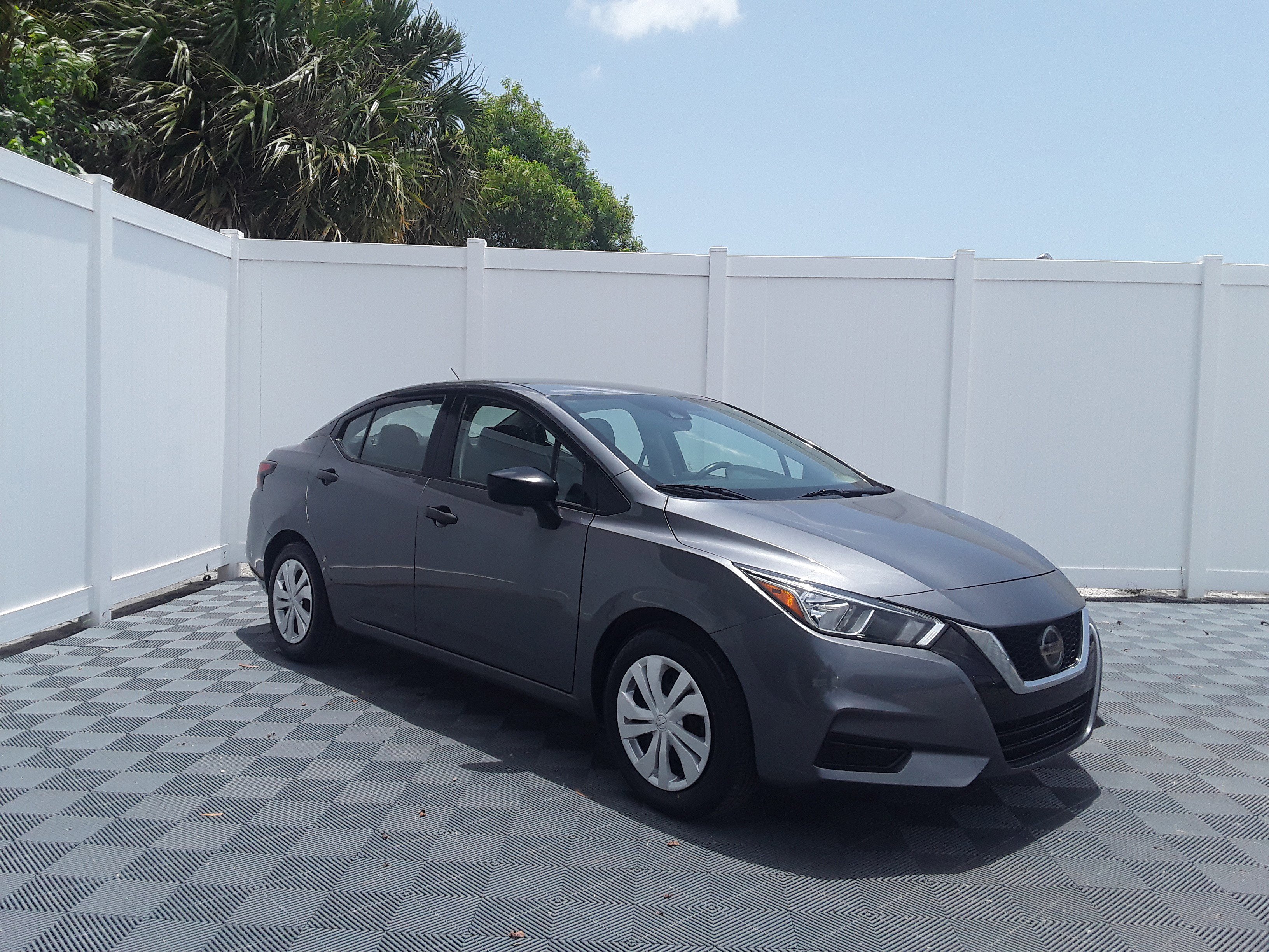 2021 Nissan Versa S CVT