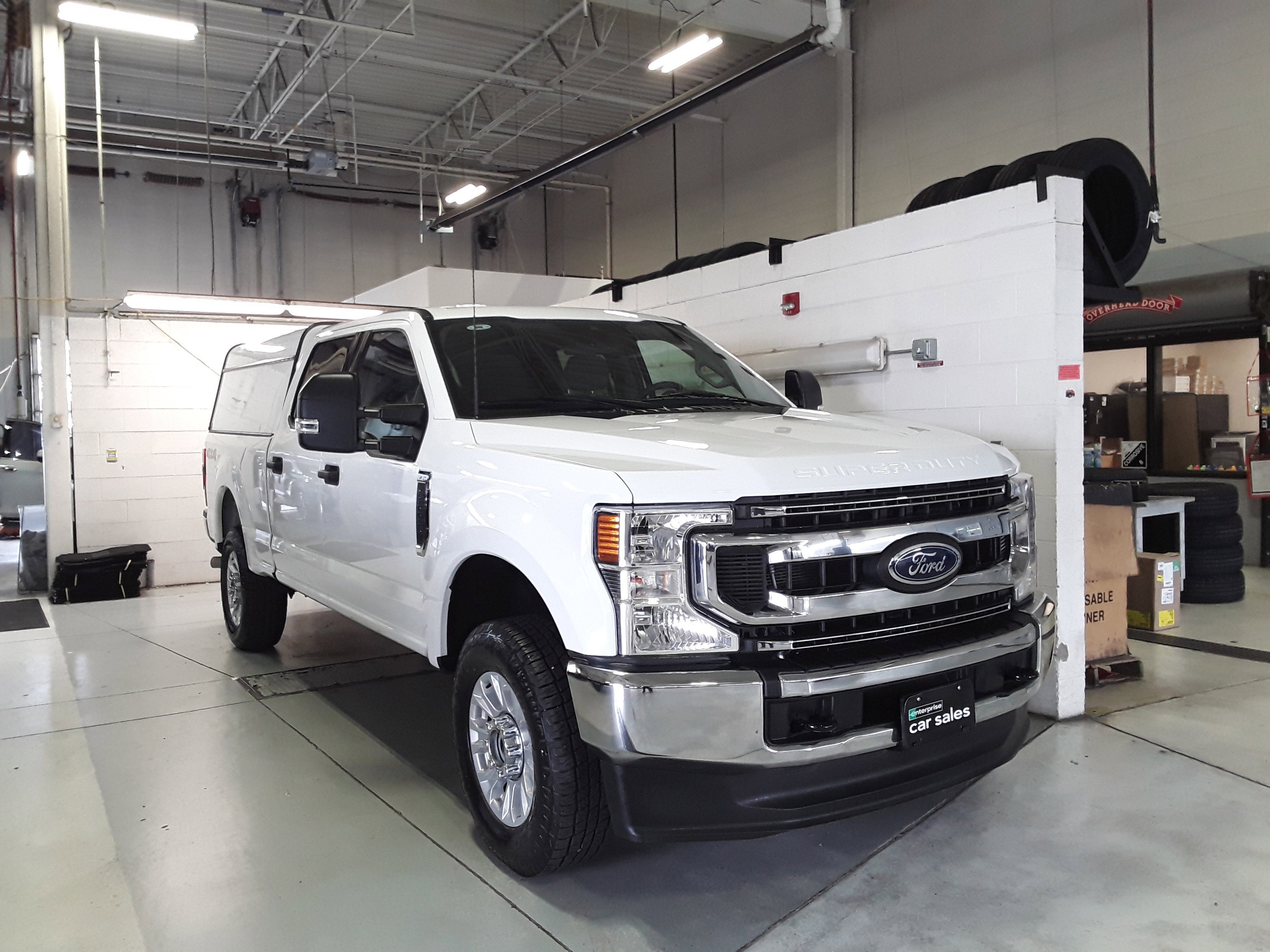 2022 Ford Super Duty F-250 SRW XLT 4WD Crew Cab 6.75' Box