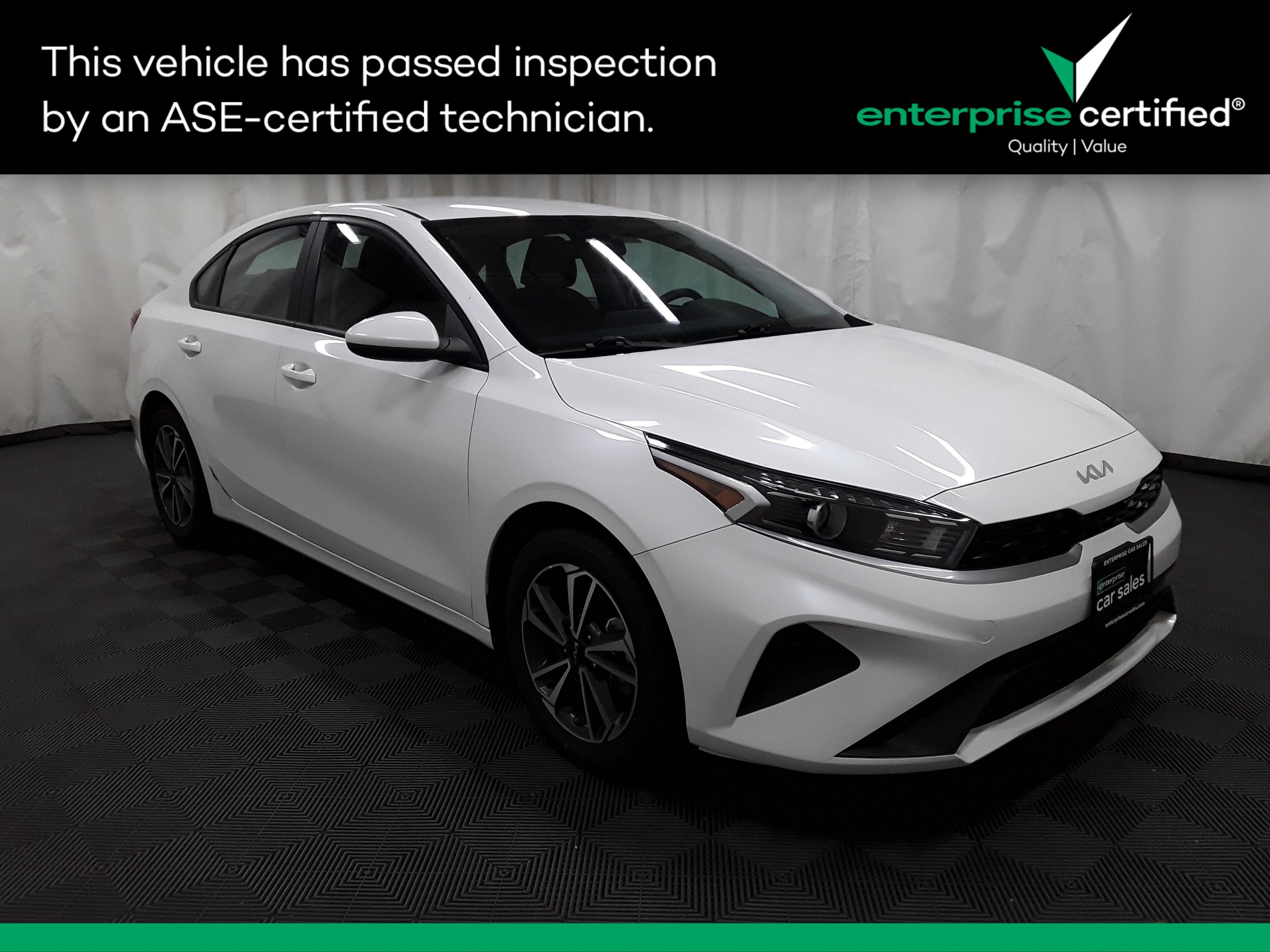 2023 Kia Forte LXS IVT