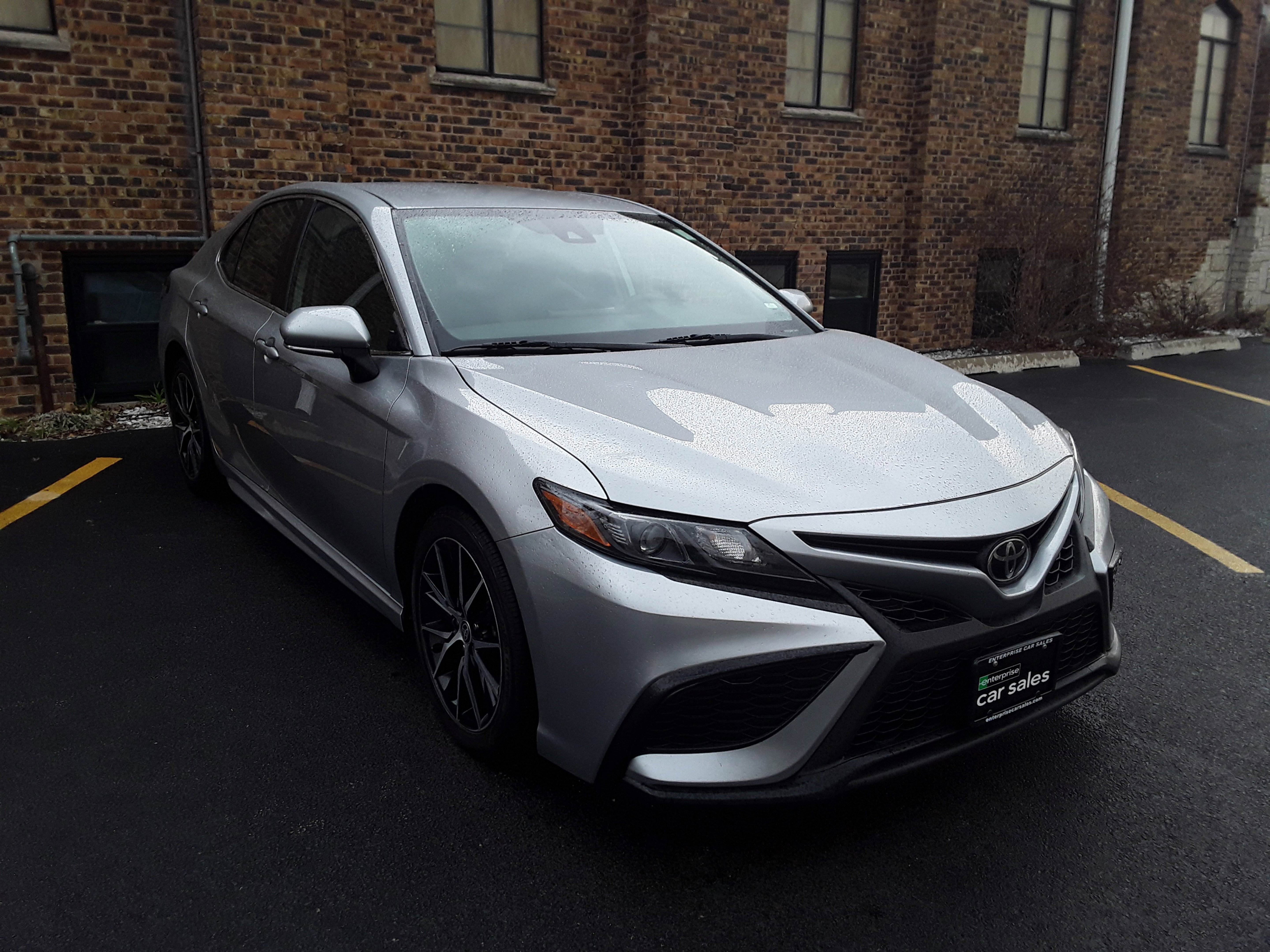 2022 Toyota Camry SE Auto