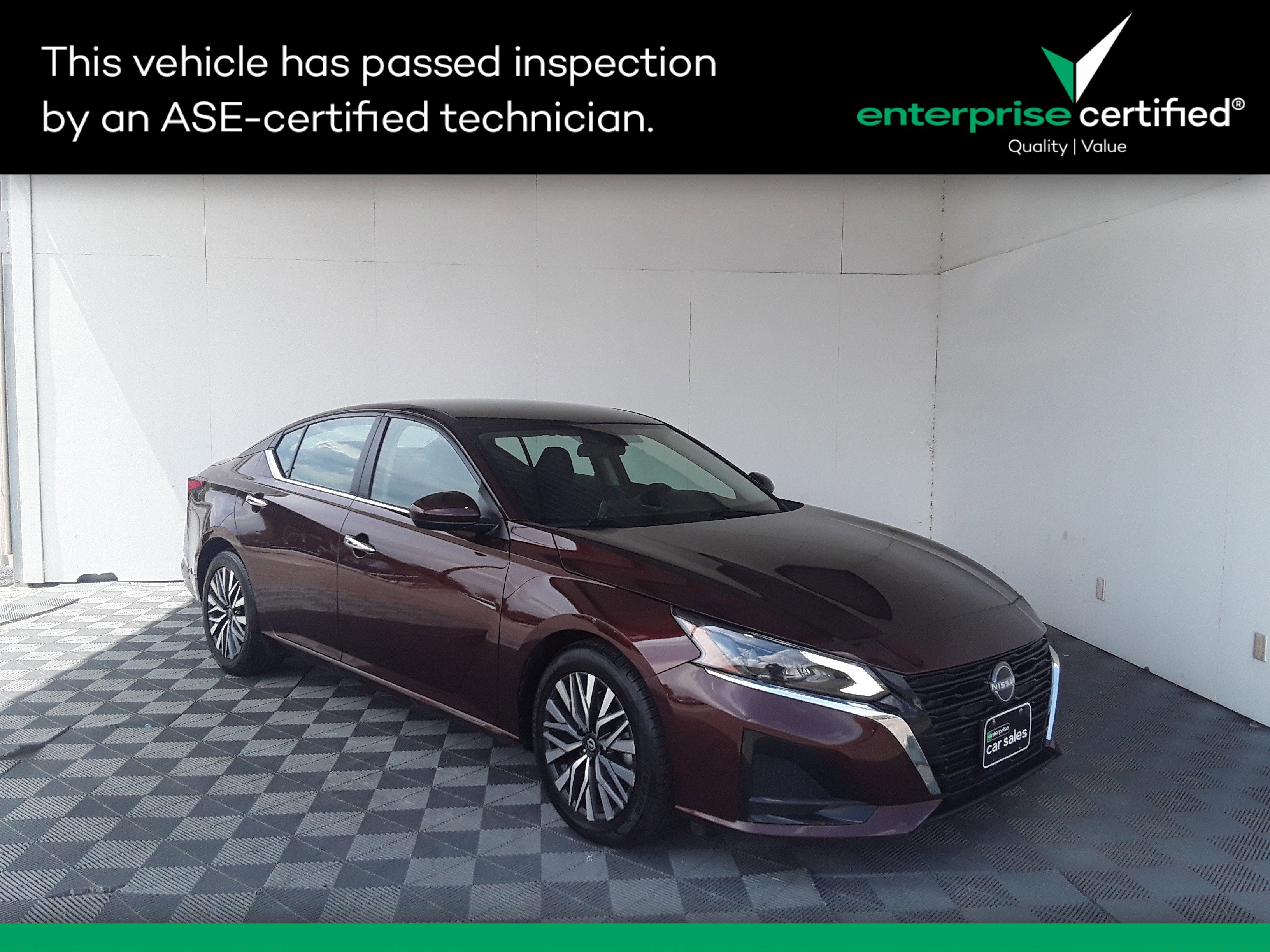 Used 2023 Nissan Altima 2.5 SV Sedan