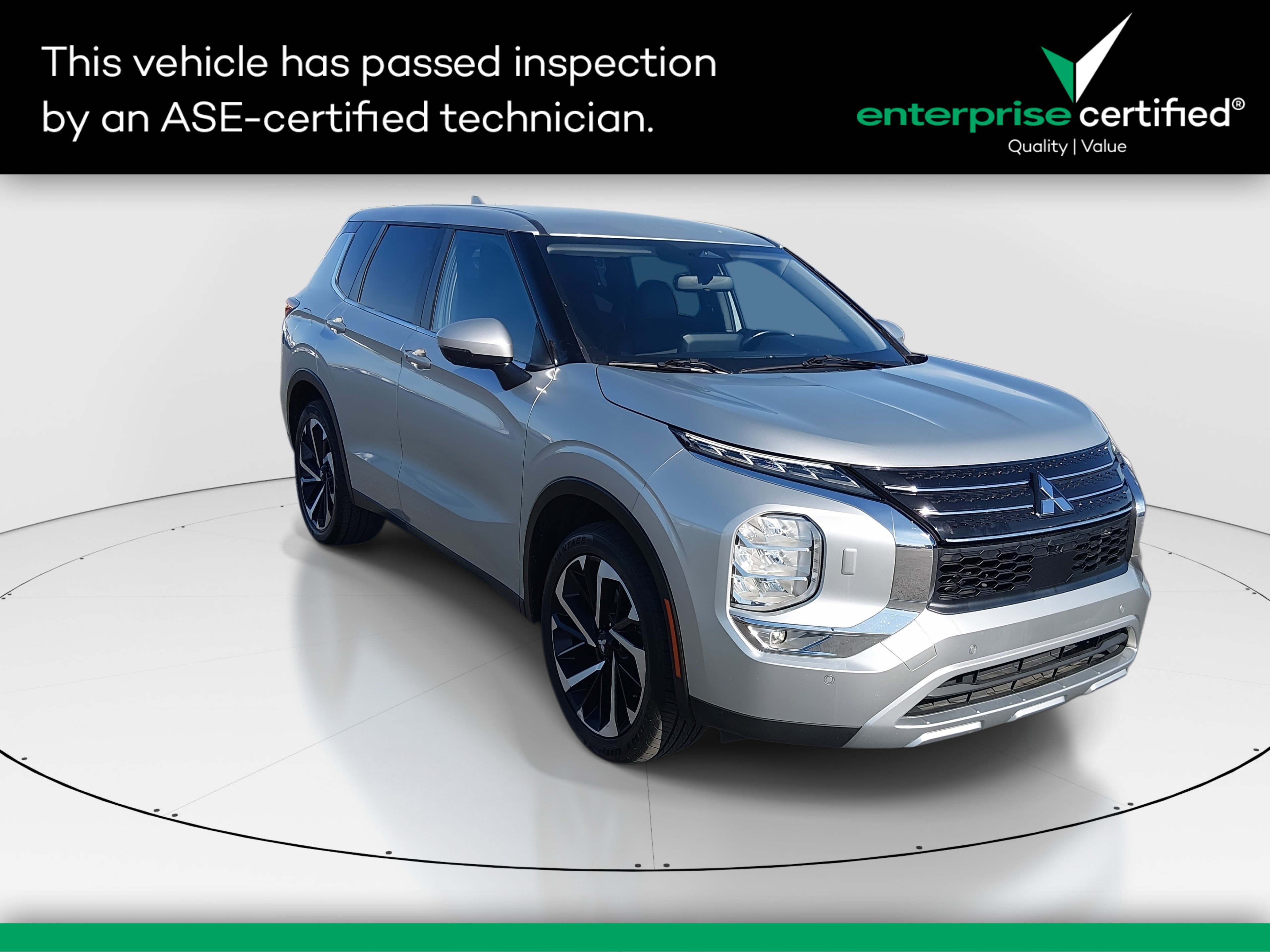 2024 Mitsubishi Outlander SE