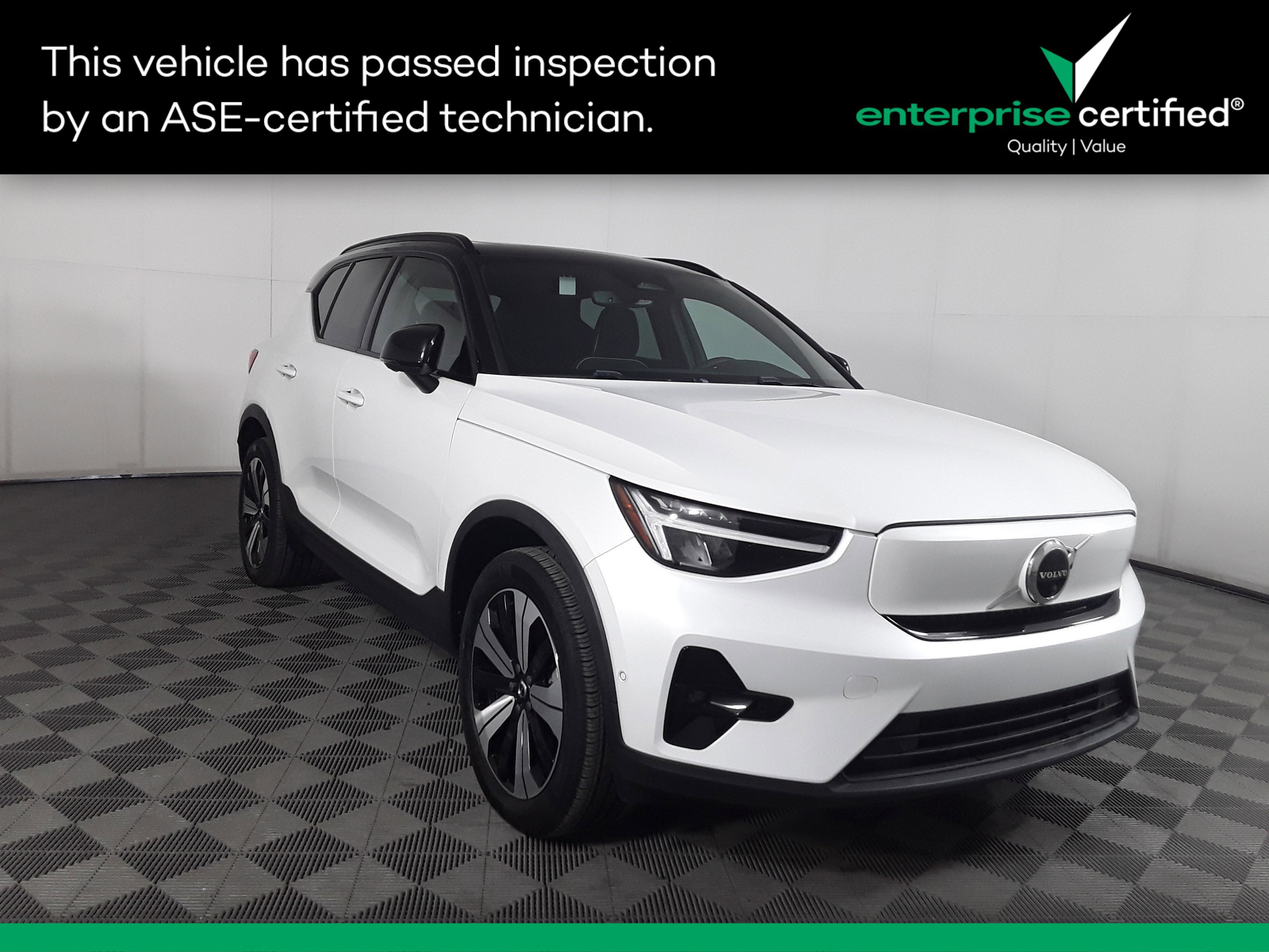 Used 2023 Volvo XC40 Recharge Pure Electric Twin eAWD Plus