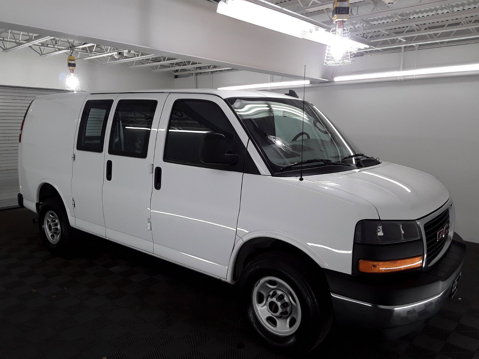 2023 GMC Savana Cargo Van RWD 2500 135