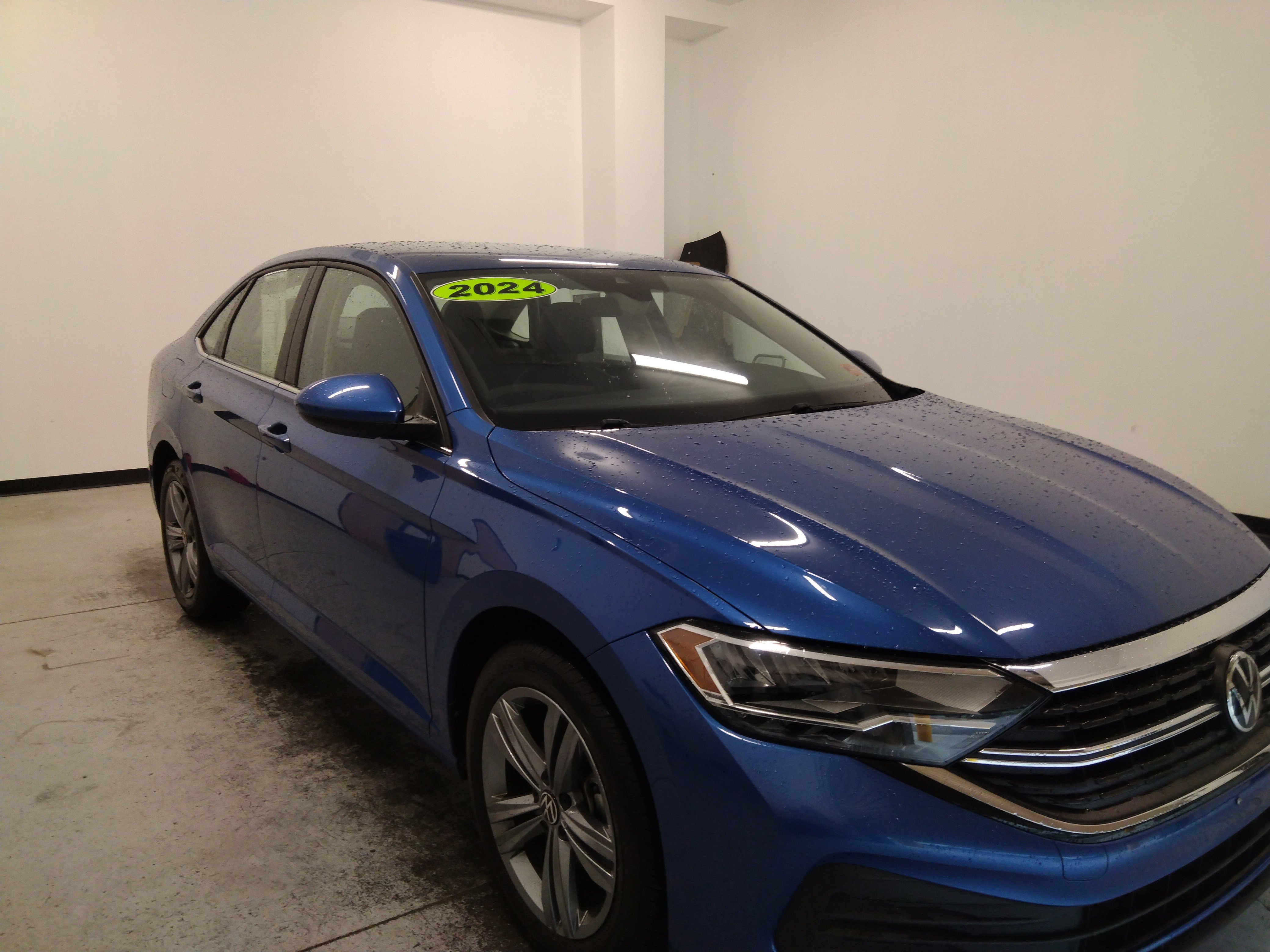 2024 Volkswagen Jetta SE Auto