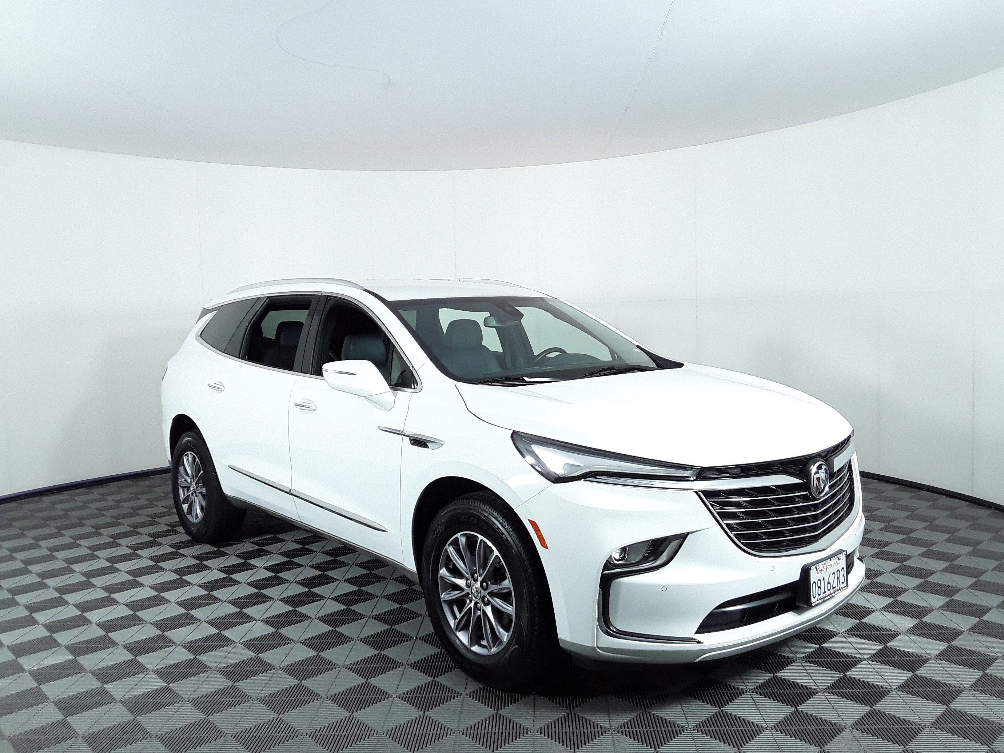 2023 Buick Enclave FWD 4dr Essence