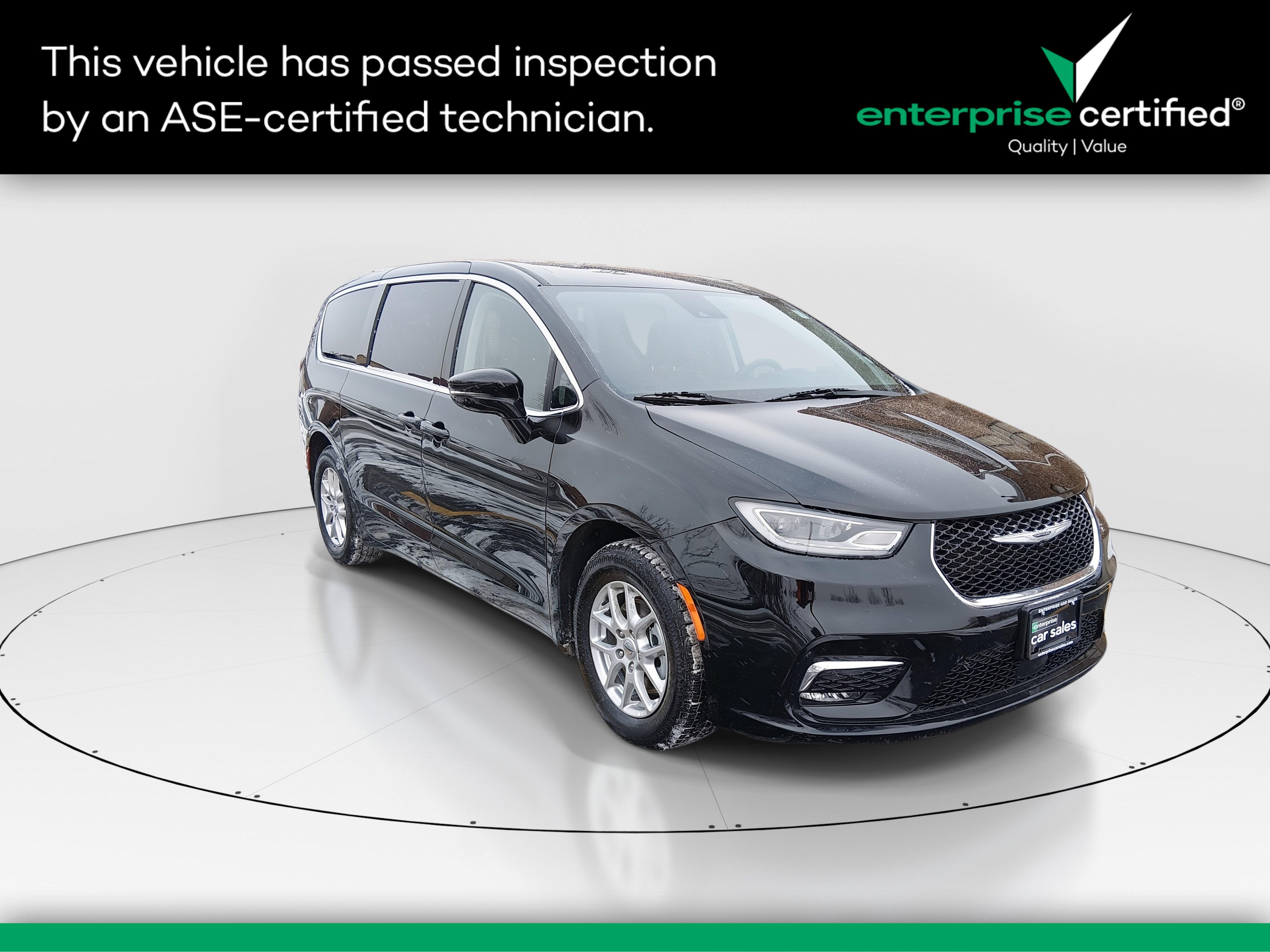 Used 2024 Chrysler Pacifica Touring L FWD