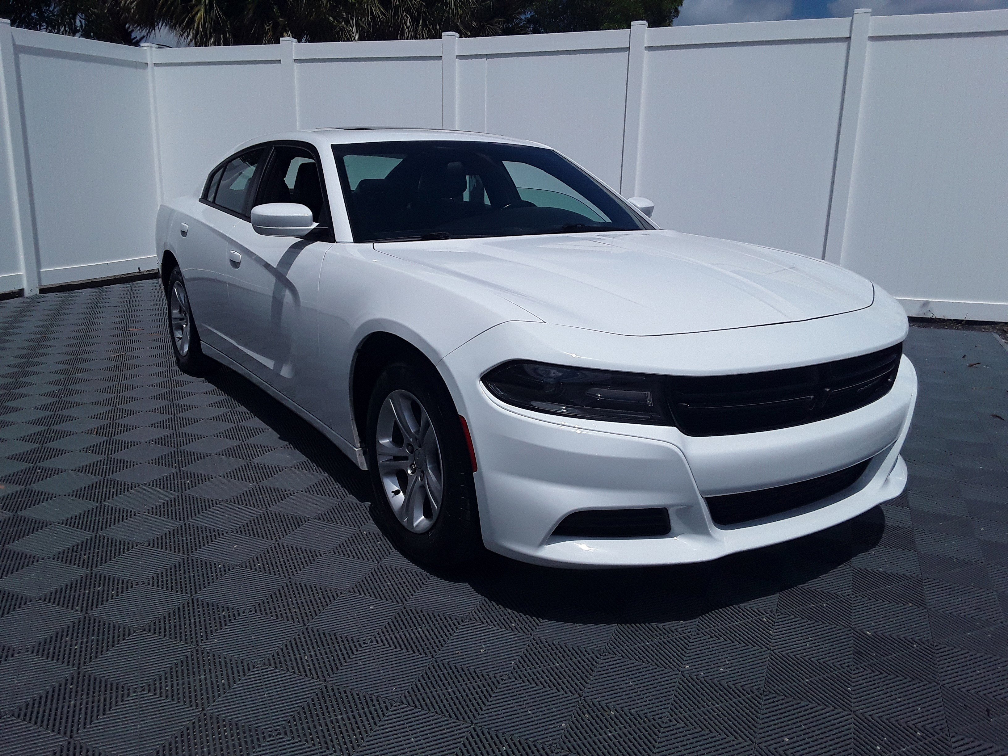 2021 Dodge Charger SXT RWD