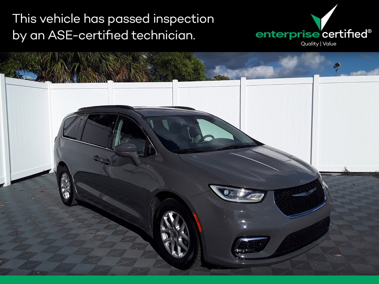 2022 Chrysler Pacifica Touring L FWD