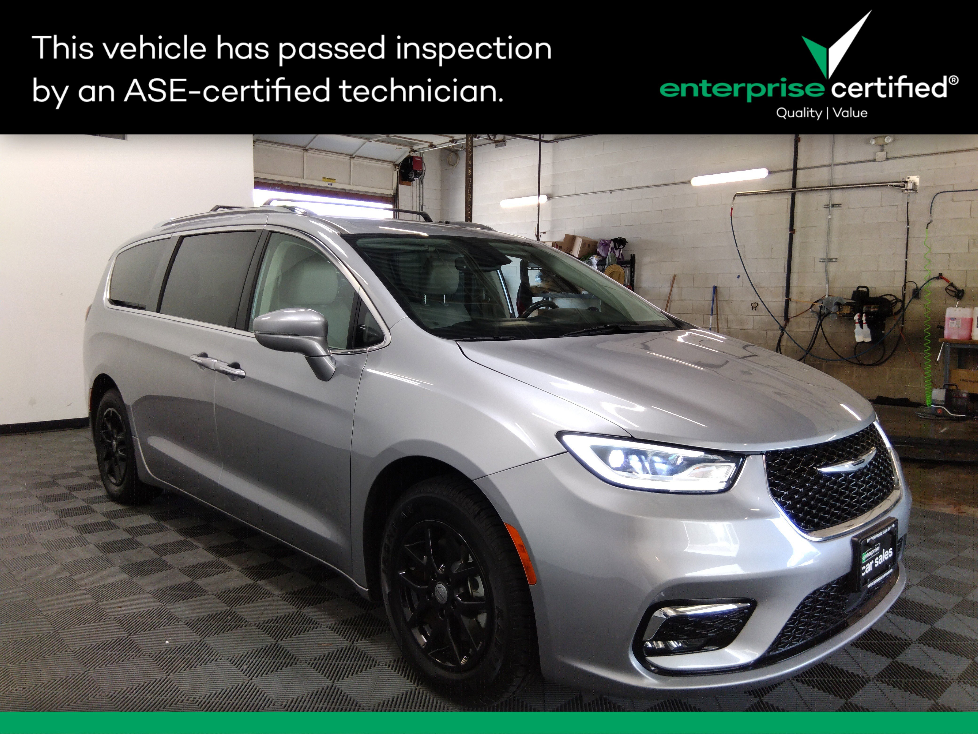 Used 2021 Chrysler Pacifica Touring L FWD