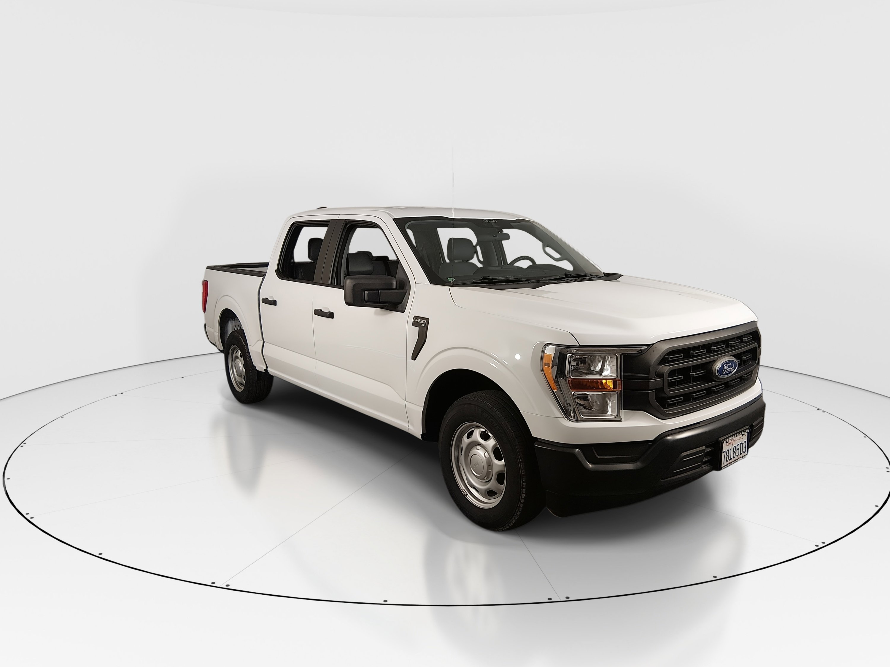2021 Ford F-150 XL's photo