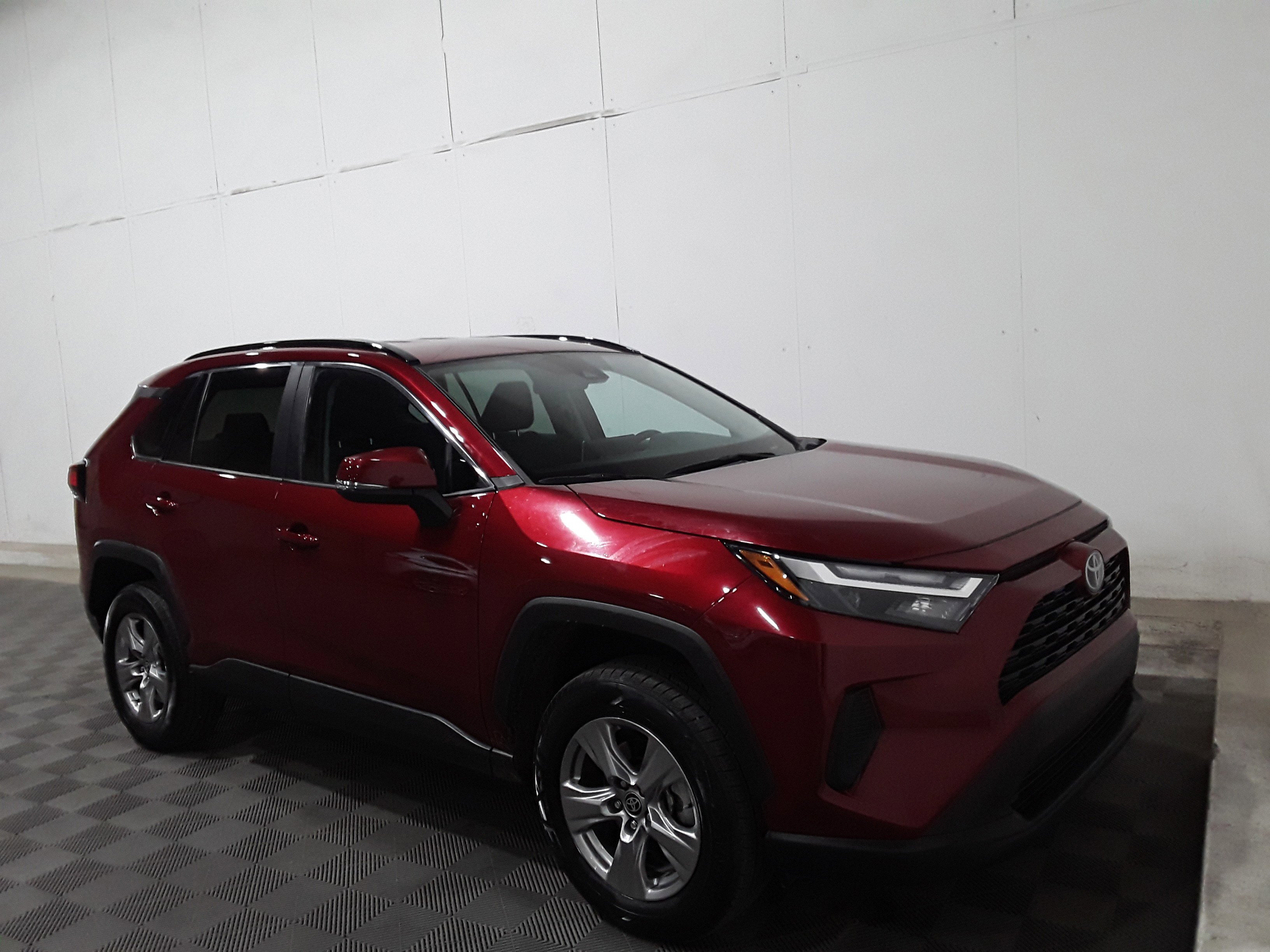 2023 Toyota RAV4 XLE FWD