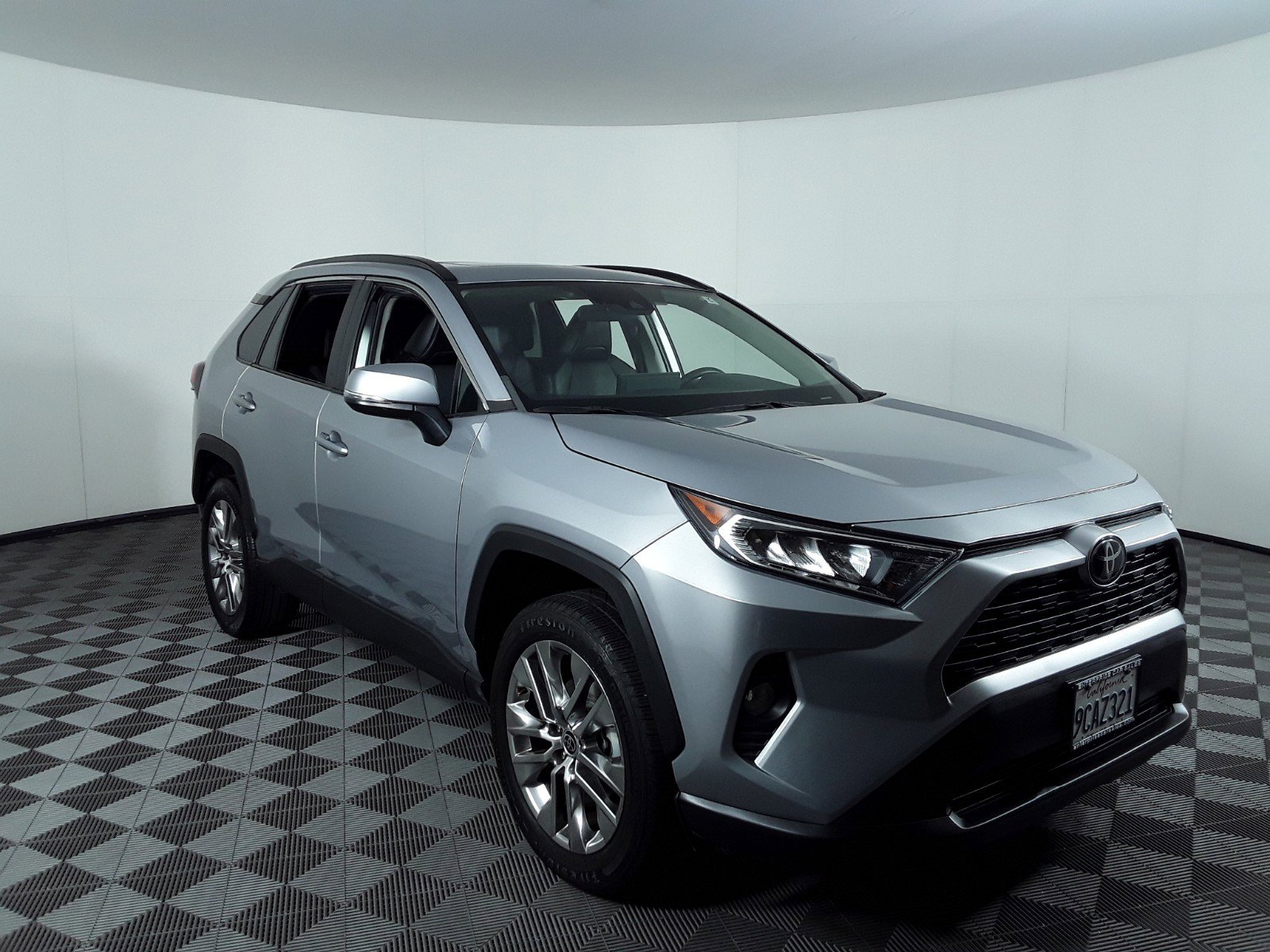 2021 Toyota RAV4 XLE Premium FWD