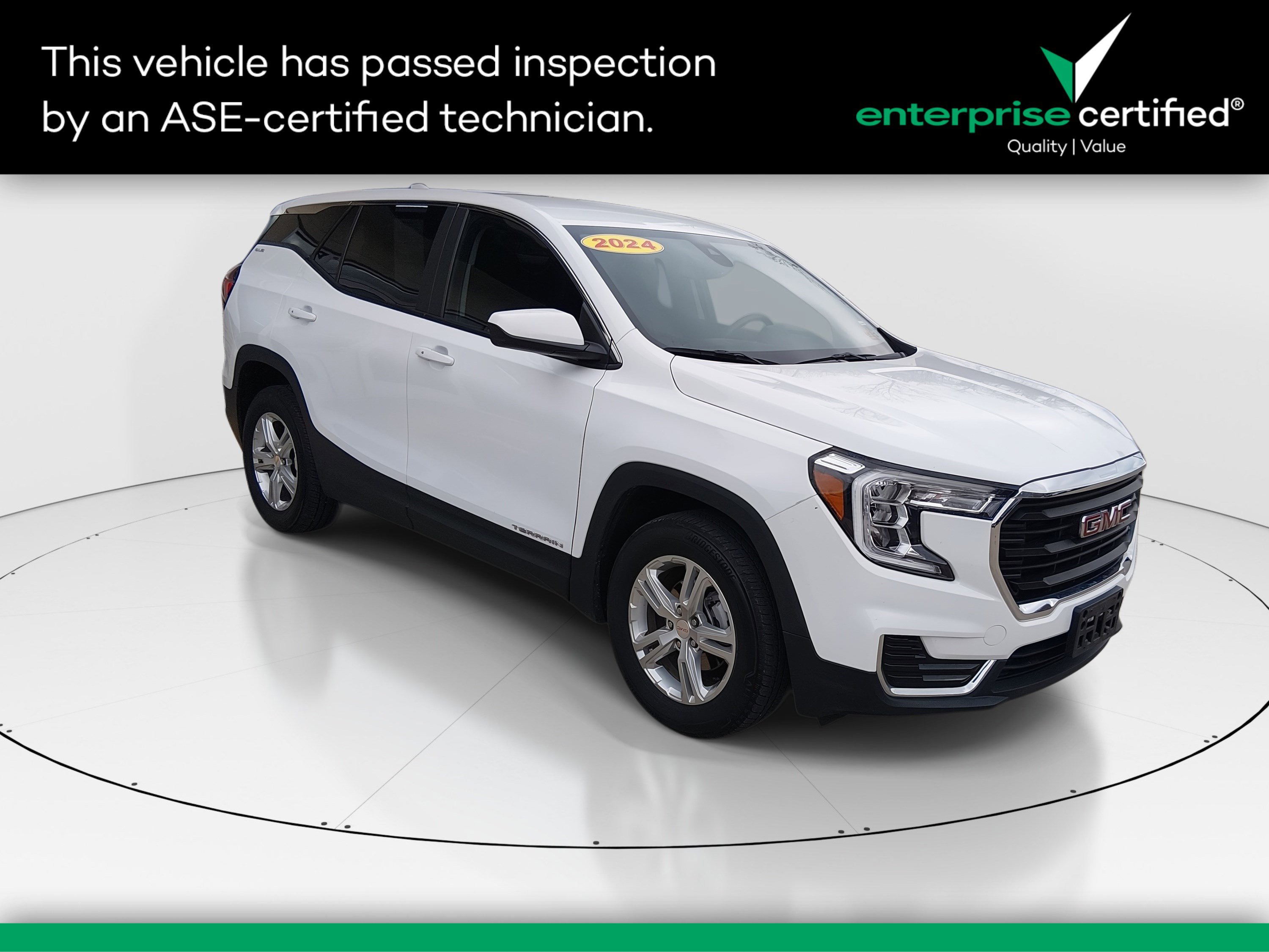 2024 GMC Terrain SLE's photo