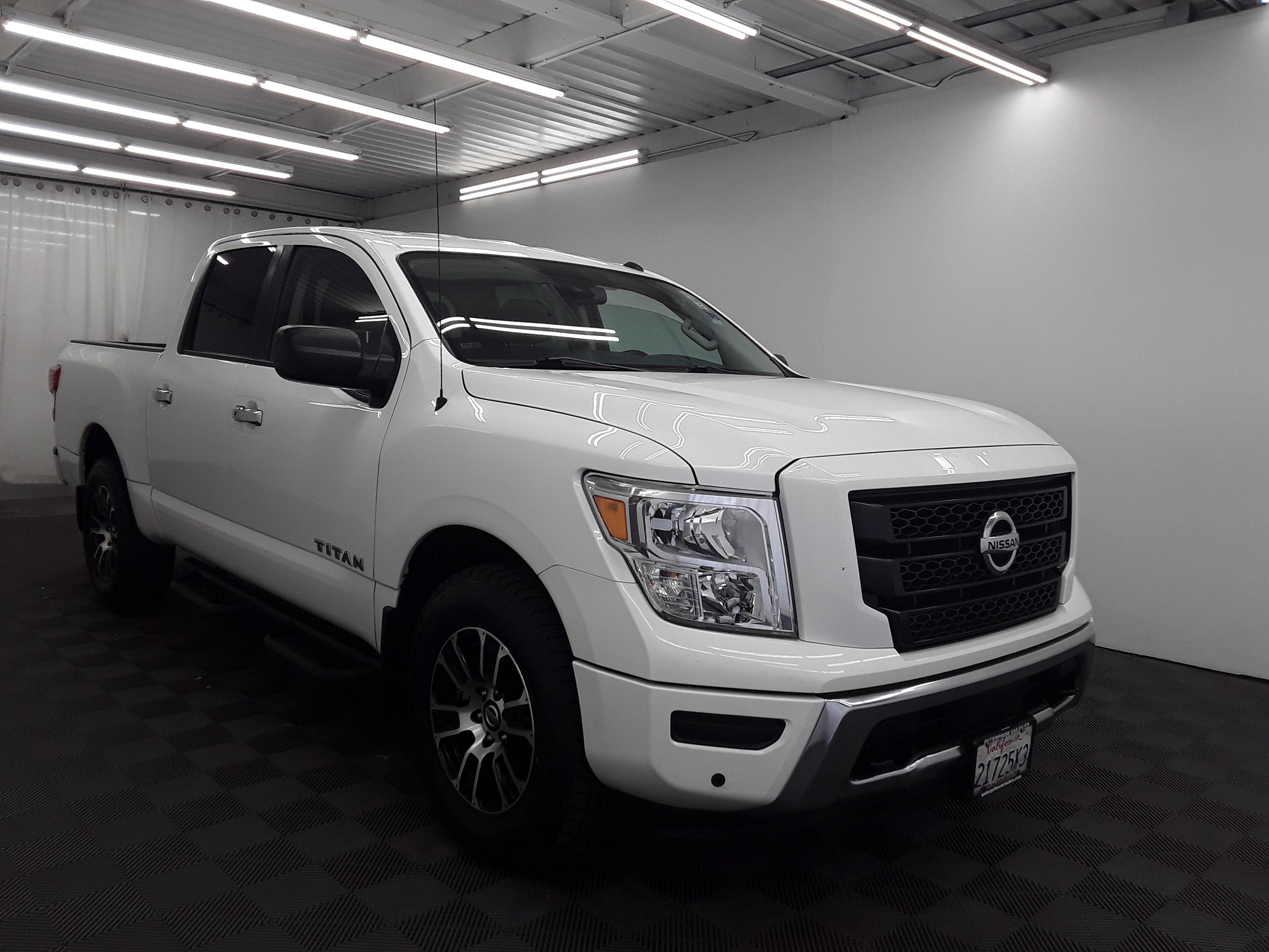 2021 Nissan Titan SV