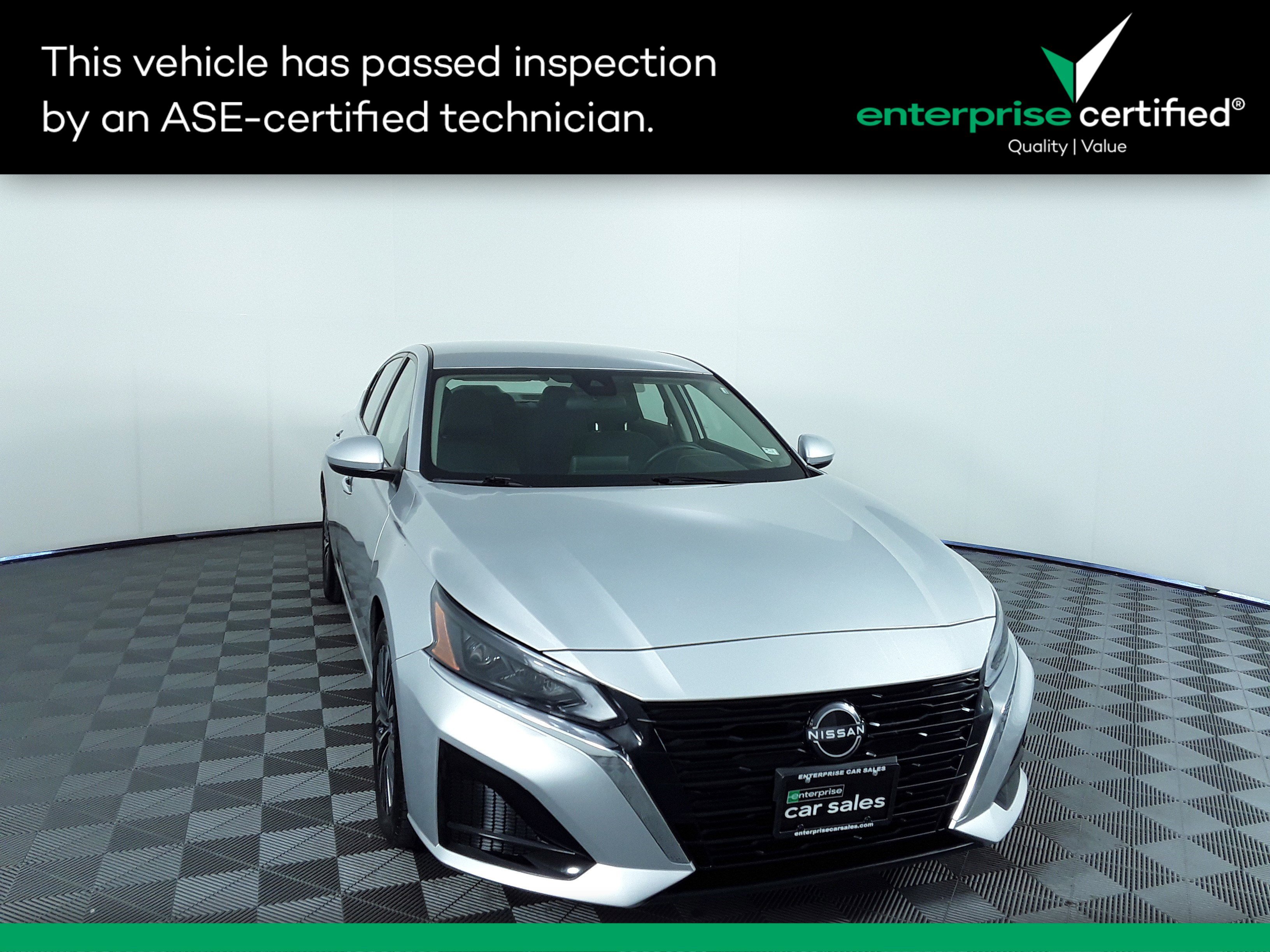 Used 2023 Nissan Altima 2.5 SV Sedan