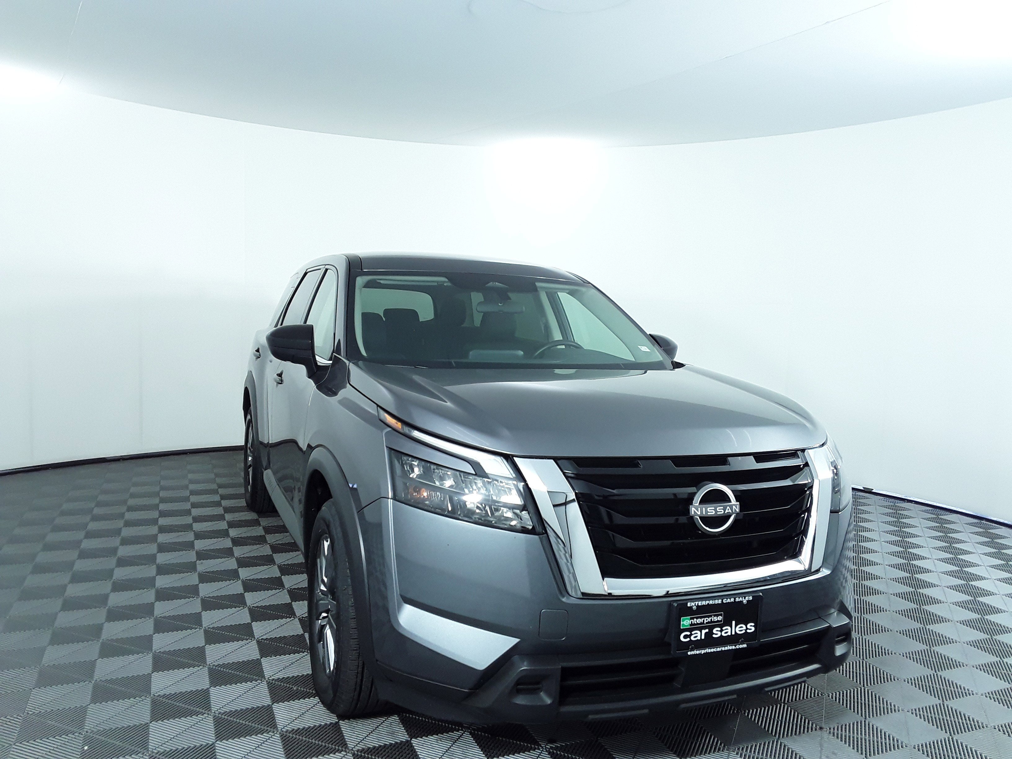 2024 Nissan Pathfinder S 2WD