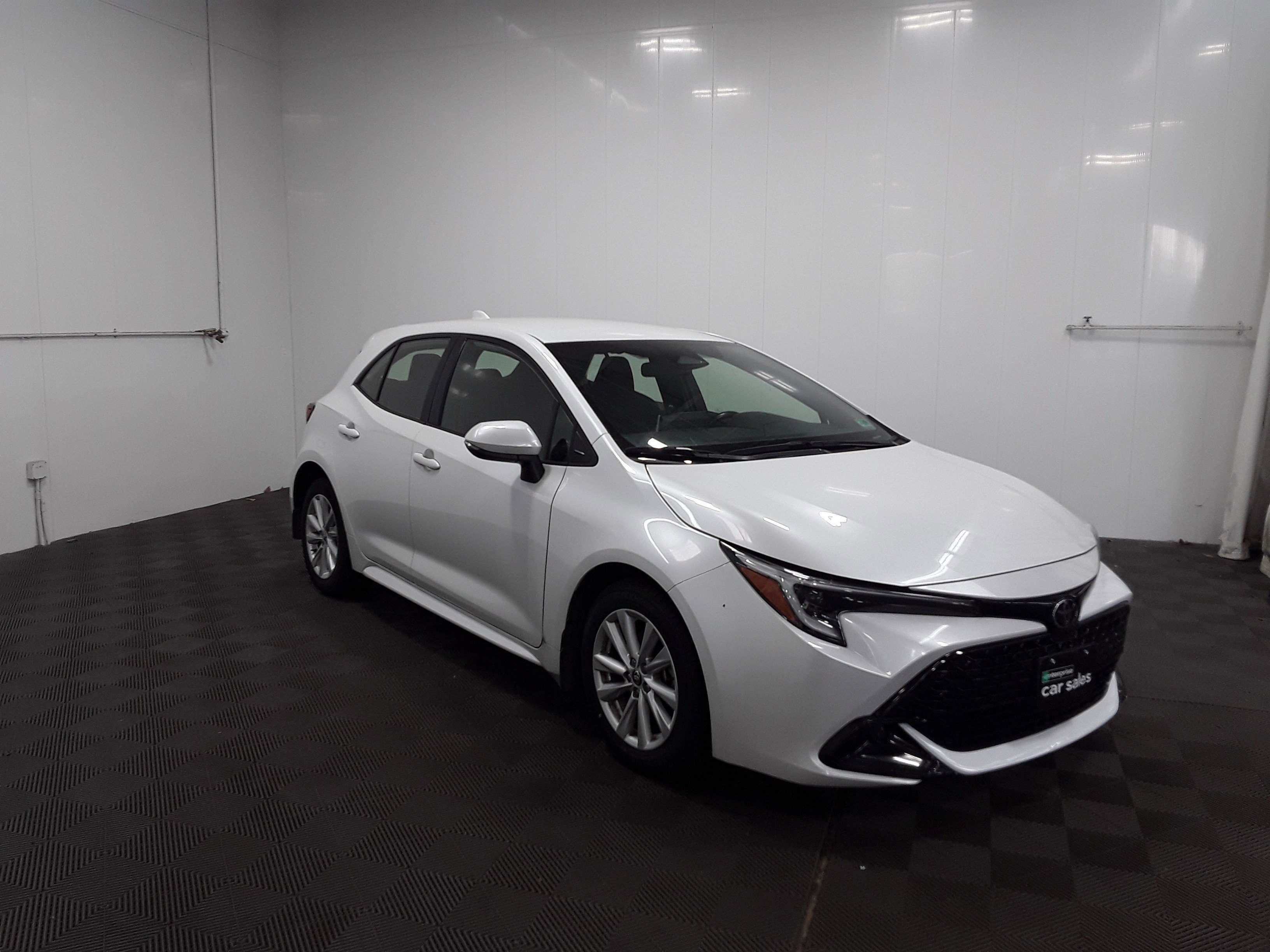 2023 Toyota Corolla Hatchback SE CVT