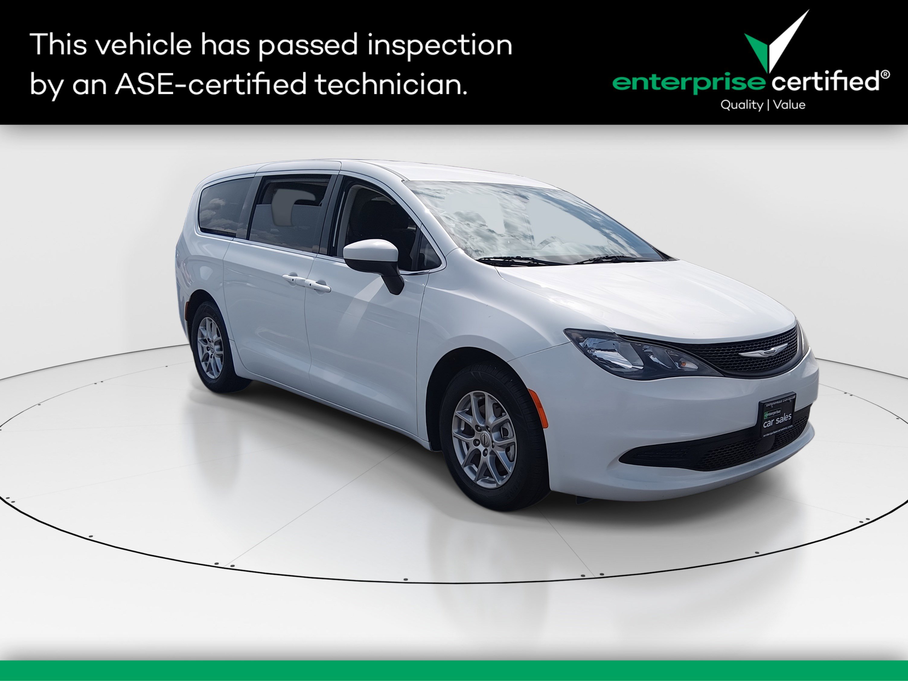 Used 2022 Chrysler Voyager LX FWD