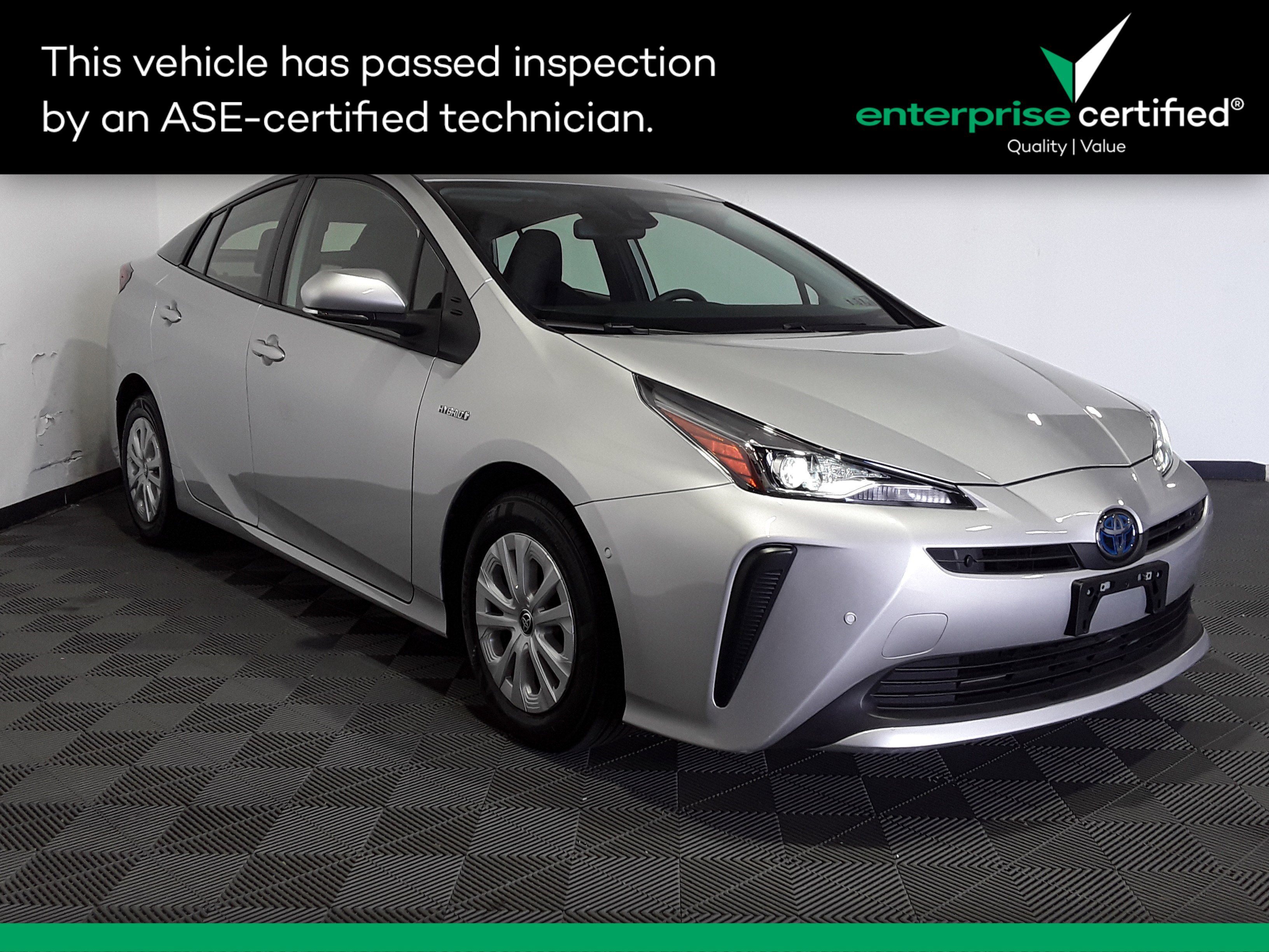 Used 2022 Toyota Prius LE