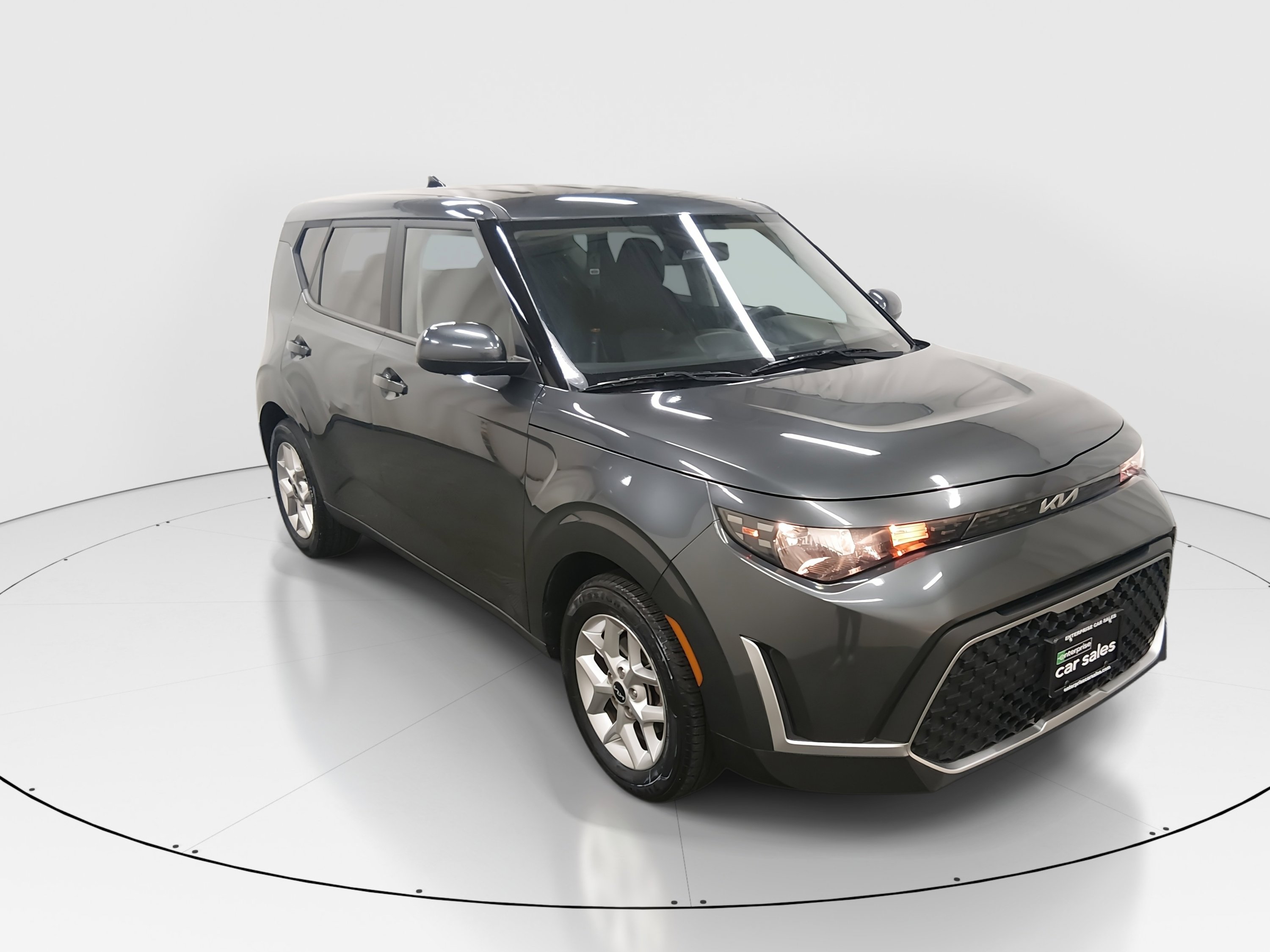 2024 Kia Soul LX's photo