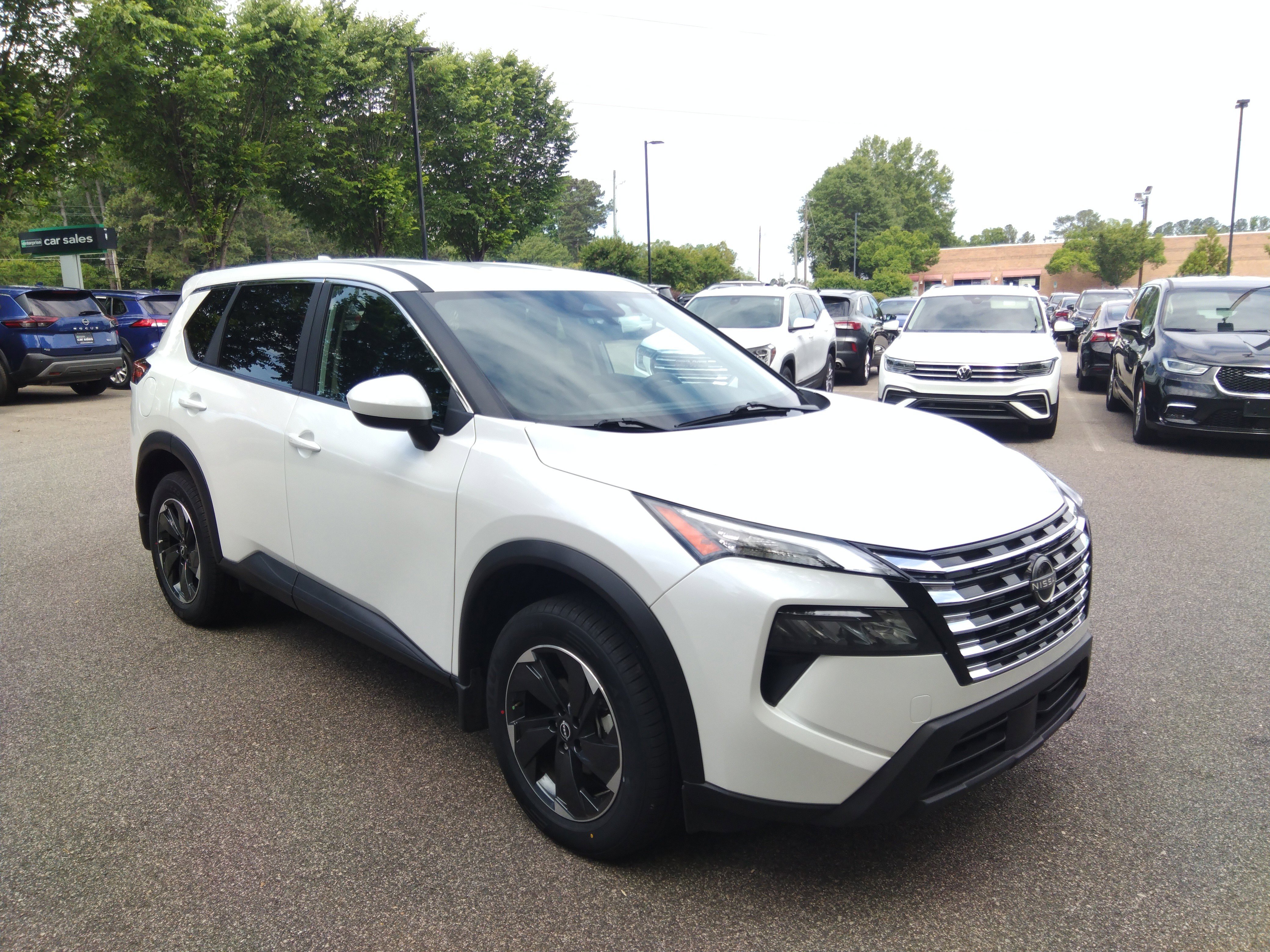 2024 Nissan Rogue AWD SV