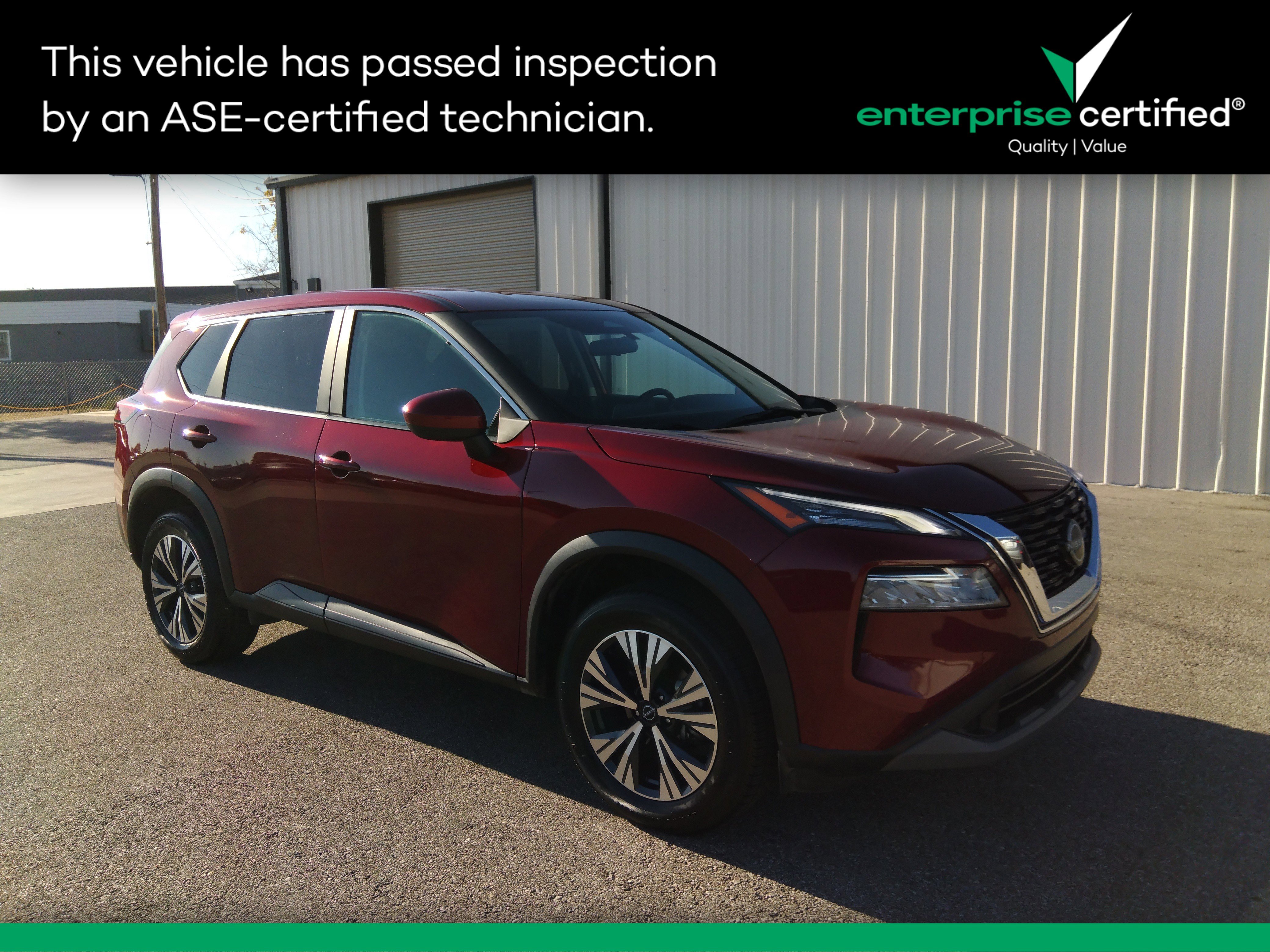 2023 Nissan Rogue SV's photo