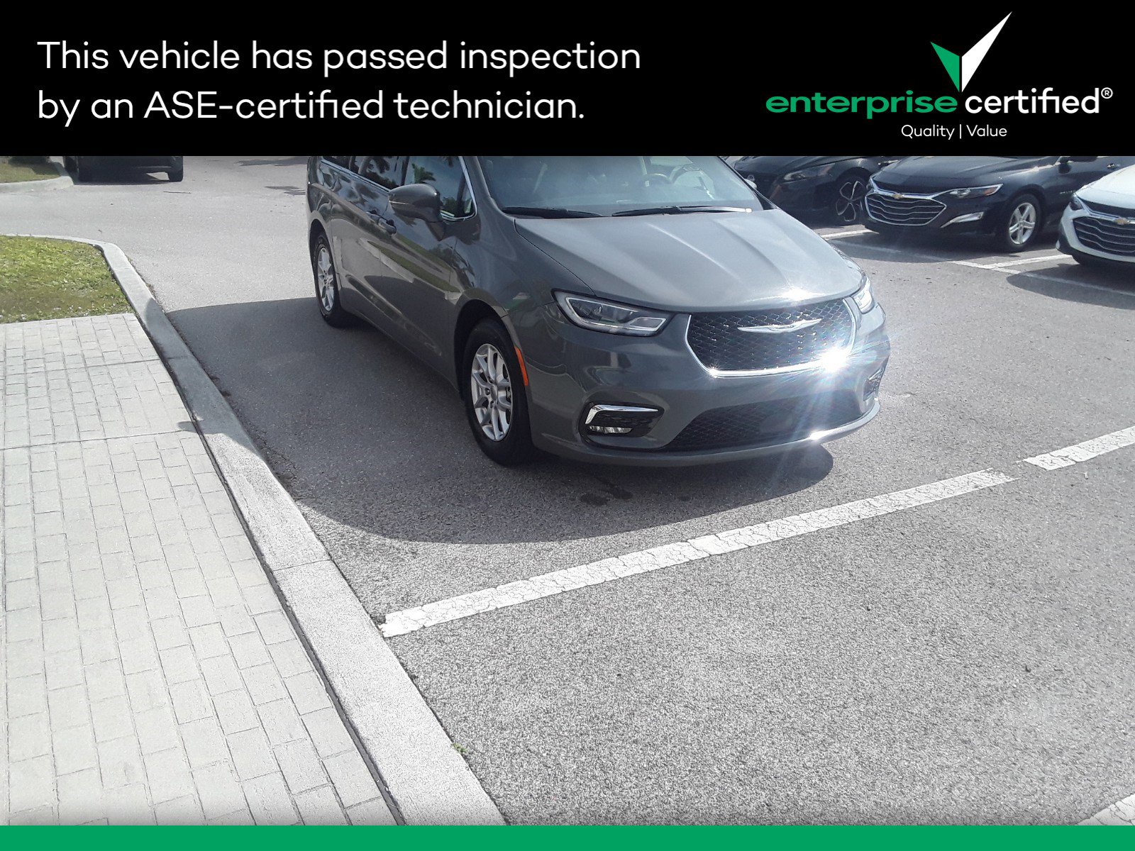 2022 Chrysler Pacifica Touring L FWD