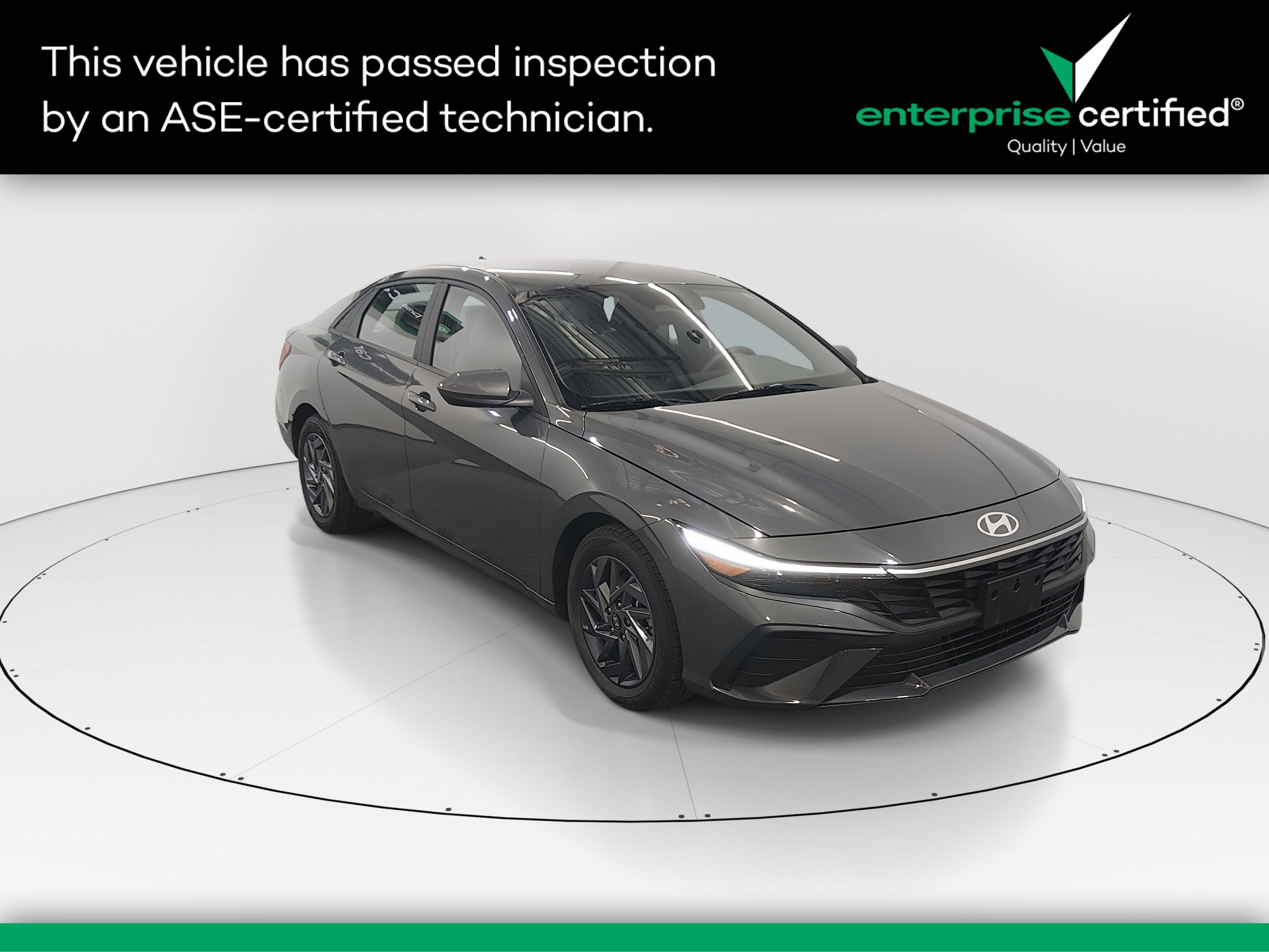 2024 Hyundai Elantra SEL's photo