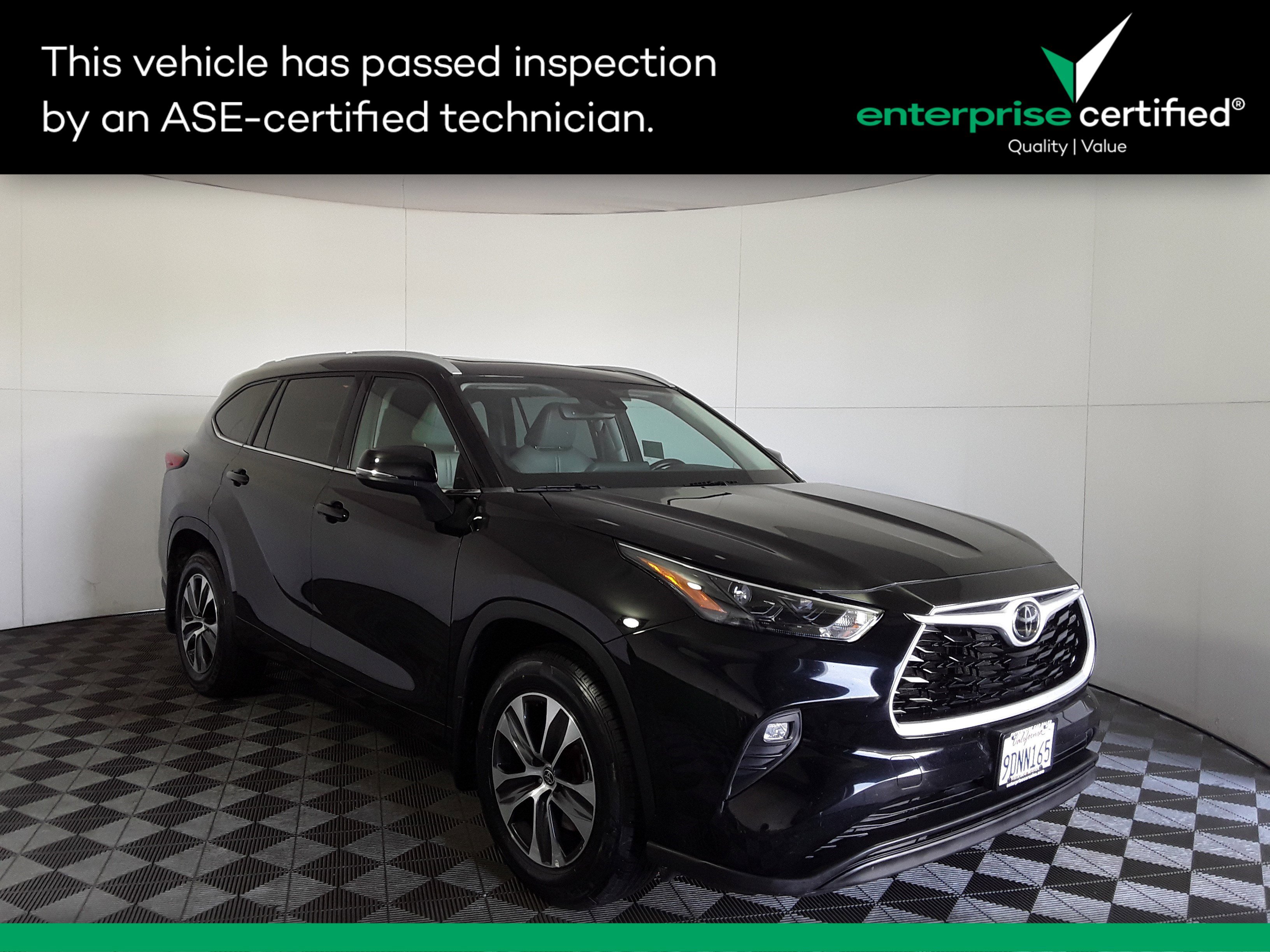 Used 2022 Toyota Highlander XLE FWD