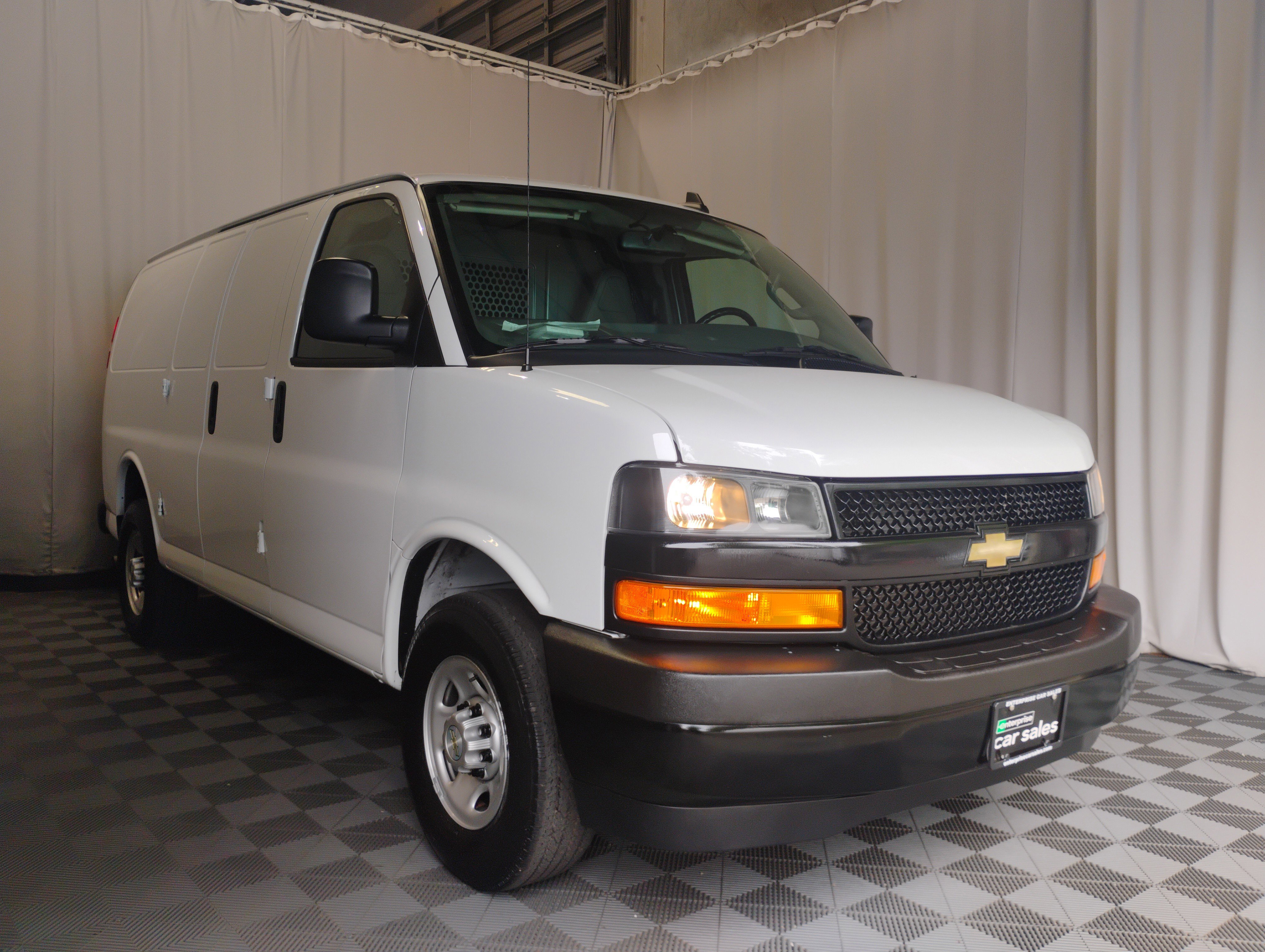 2020 Chevrolet Express Cargo Van RWD 2500 135