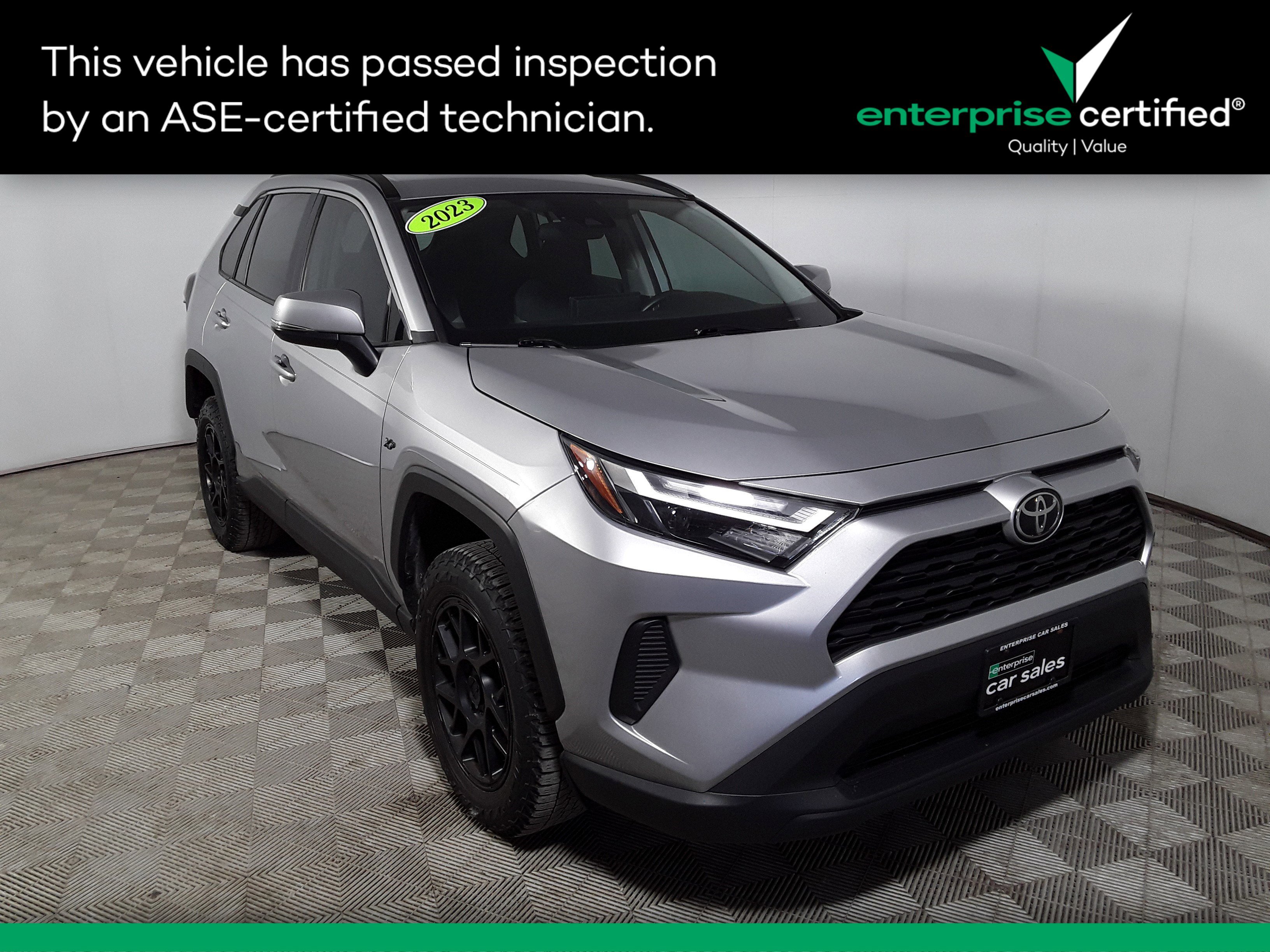 2023 Toyota RAV4 XLE FWD
