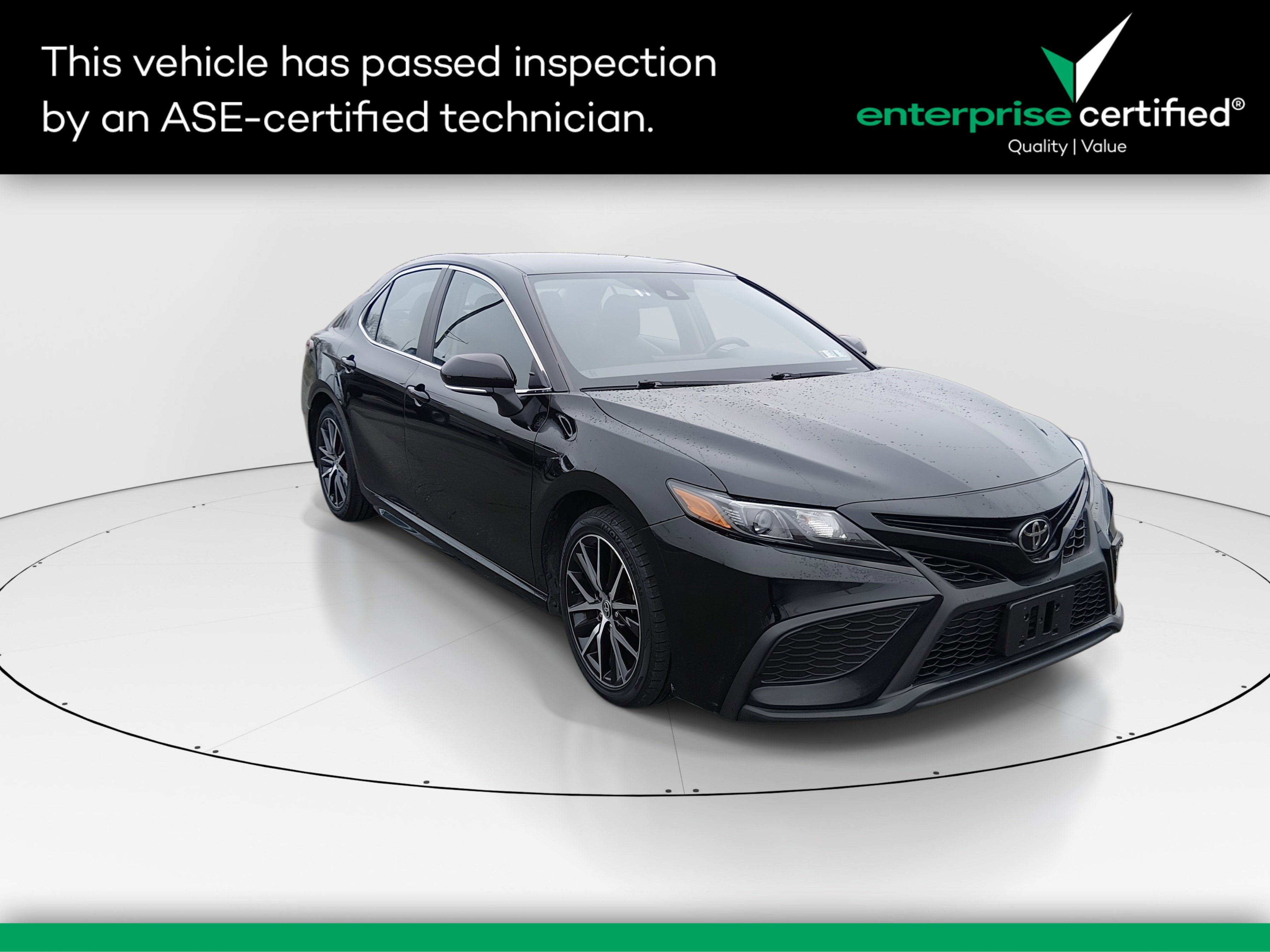 Used 2023 Toyota Camry SE Auto