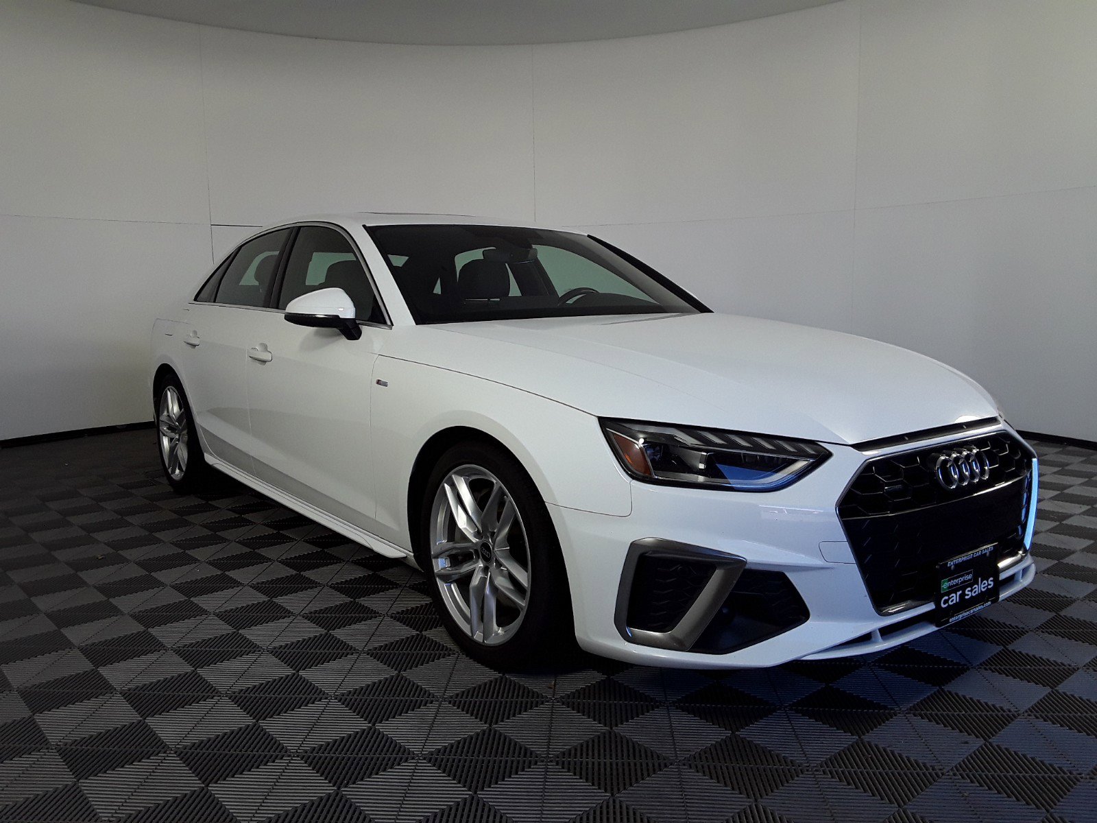 2022 Audi A4 Sedan S line Premium Plus 45 TFSI quattro