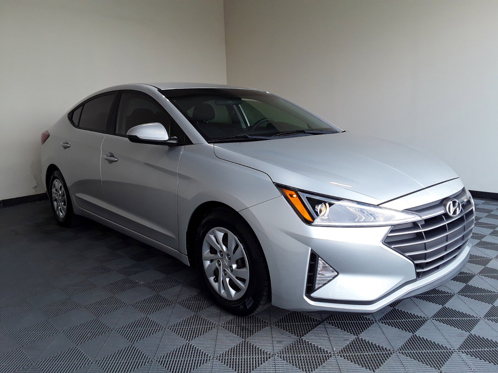 2019 Hyundai Elantra SE Auto