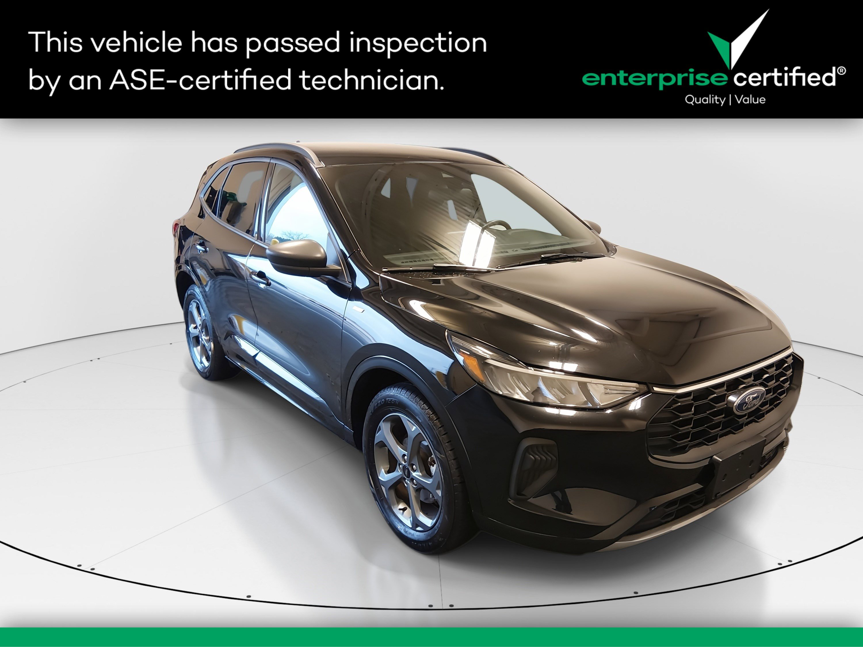 2023 Ford Escape ST-Line's photo