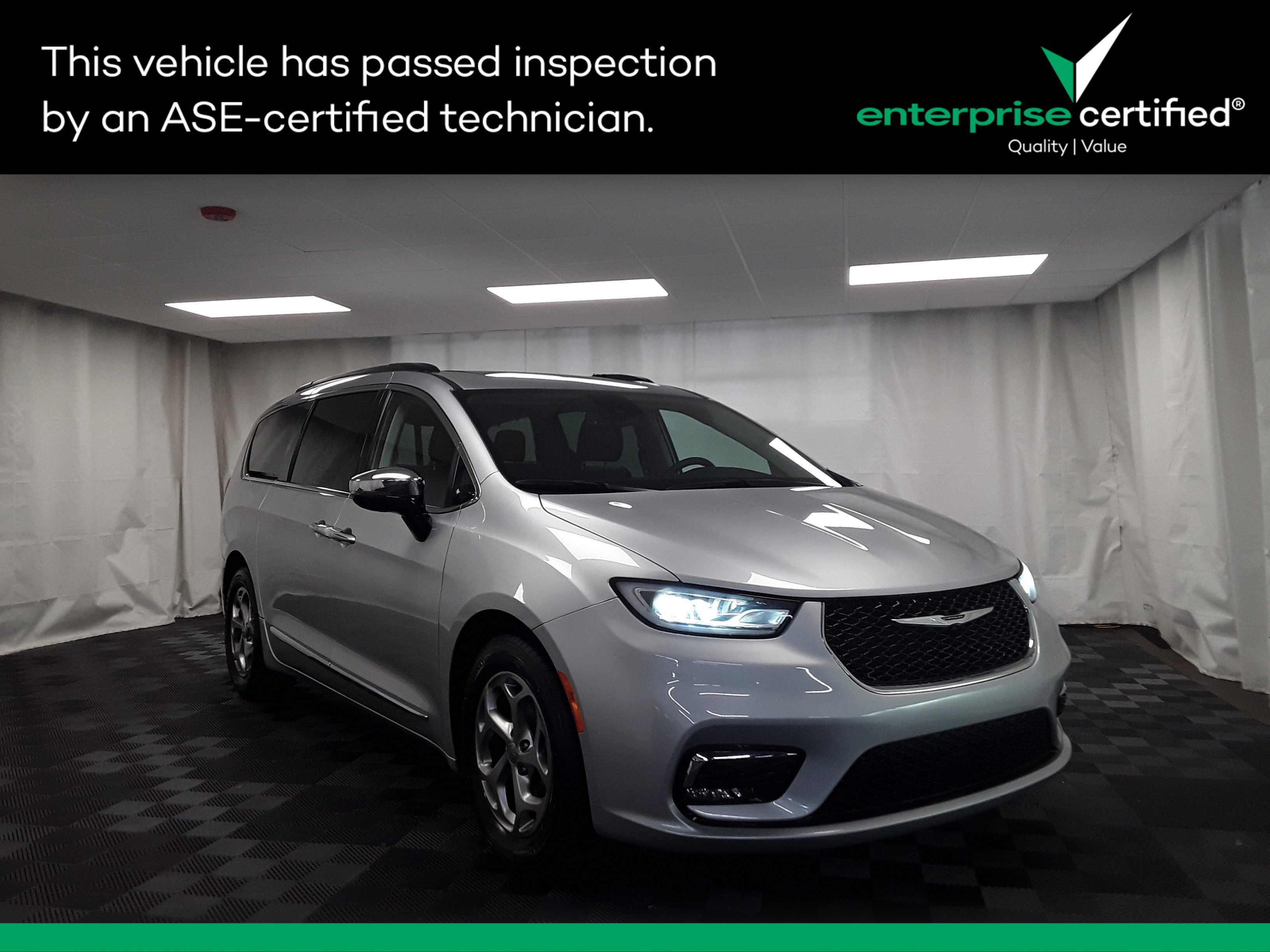 2023 Chrysler Pacifica Limited FWD