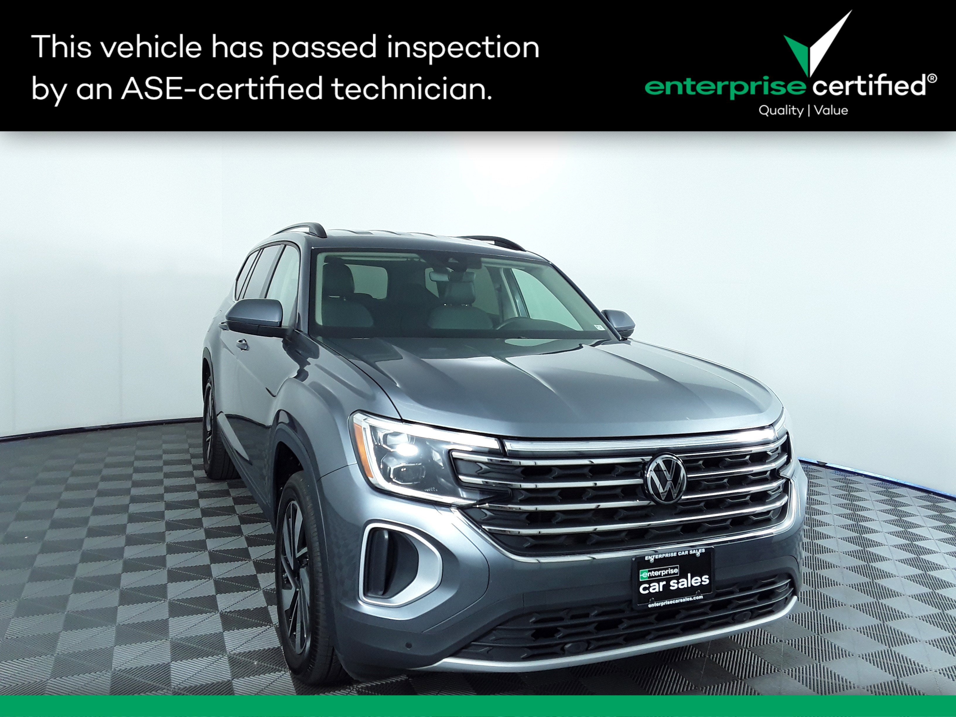 Used 2024 Volkswagen Atlas 2.0T SE w/Technology FWD