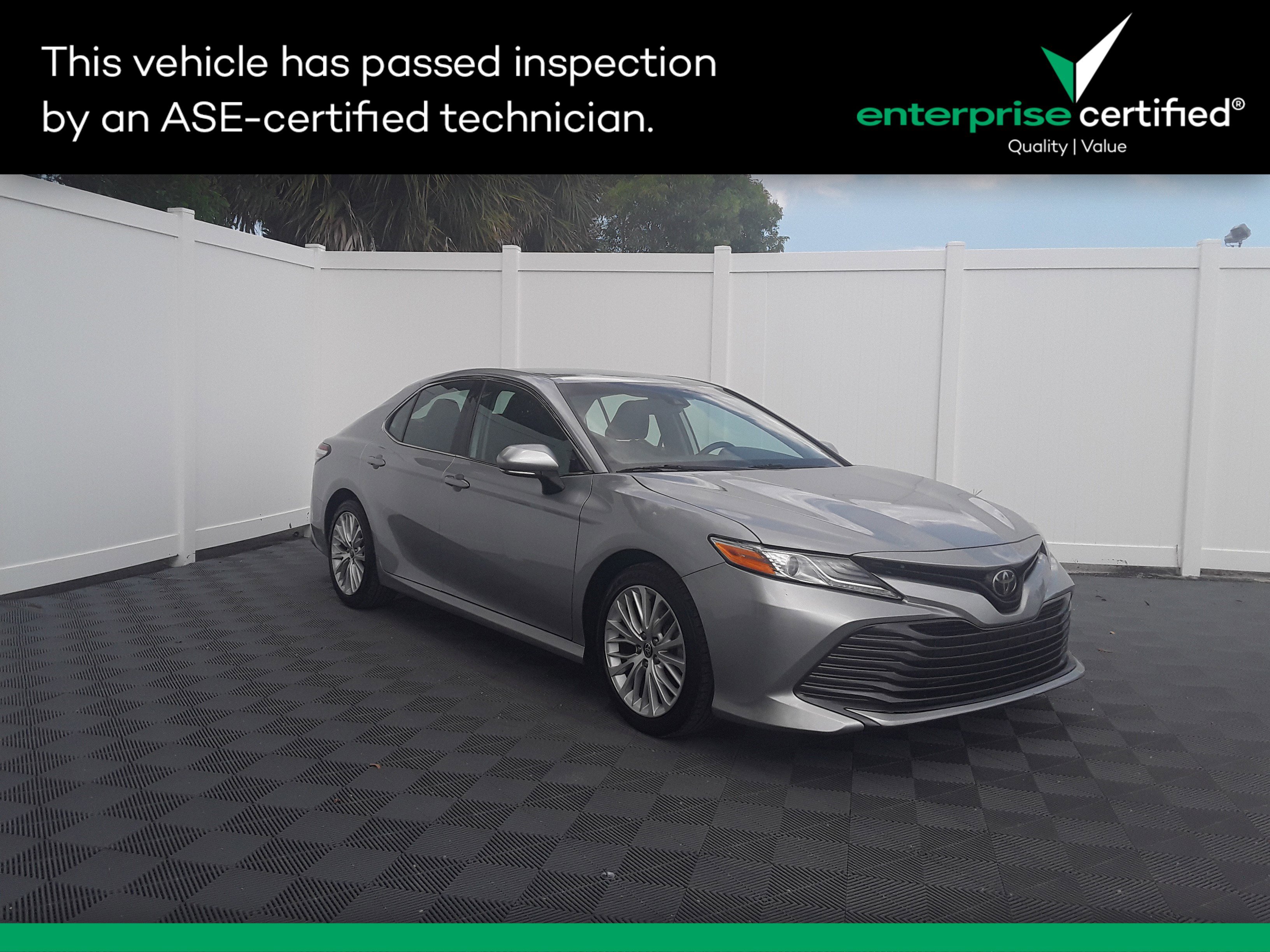 2020 Toyota Camry XLE Auto