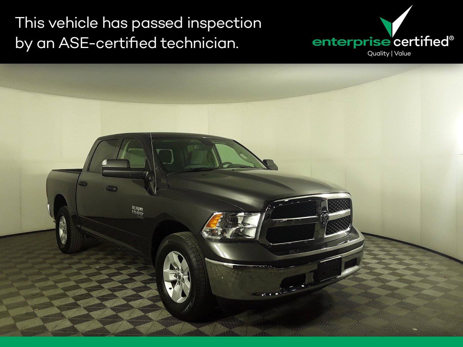 2023 Ram 1500 Classic SLT 4x4 Crew Cab 5'7