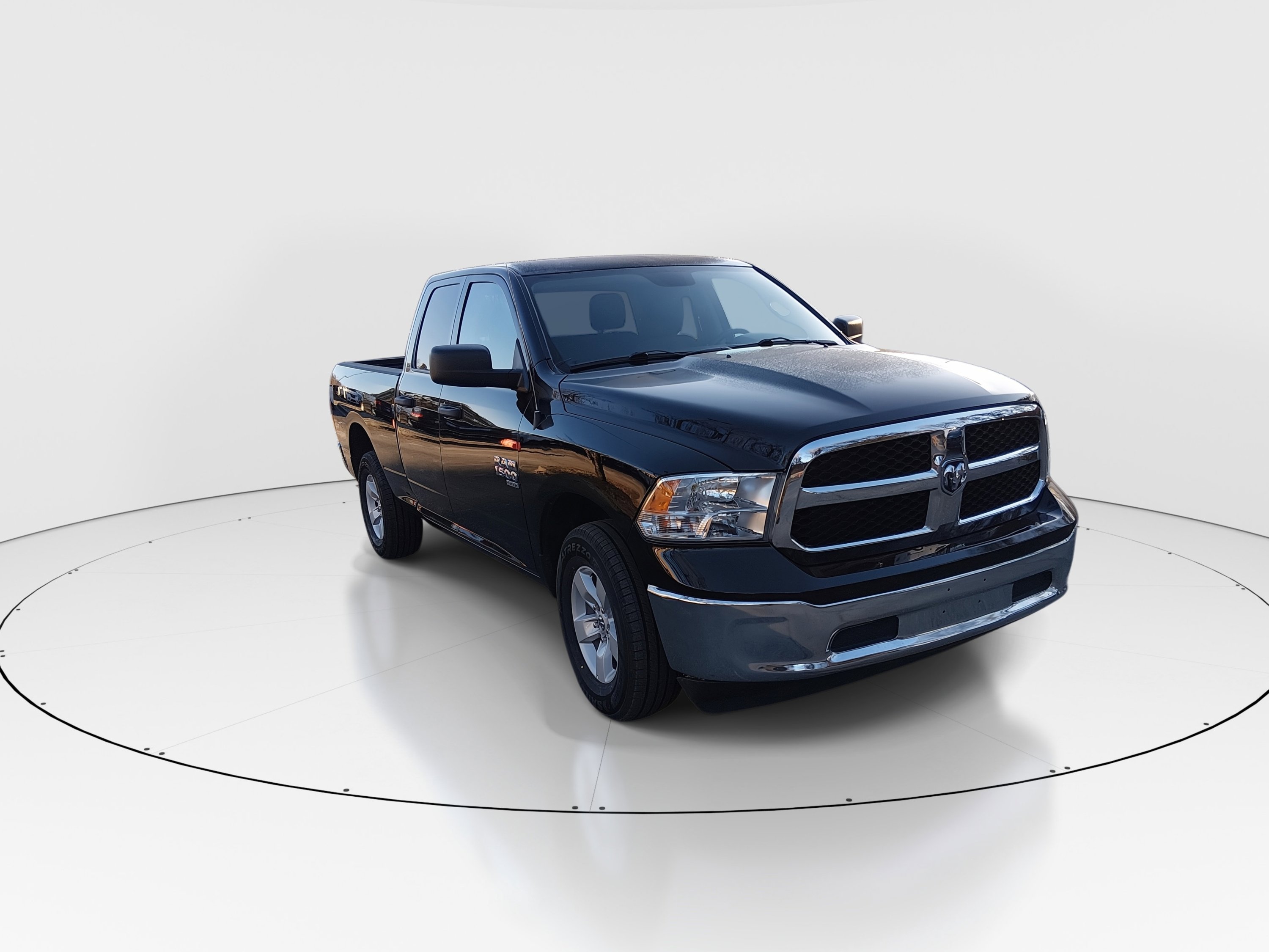 2024 RAM Ram 1500 Classic SLT's photo