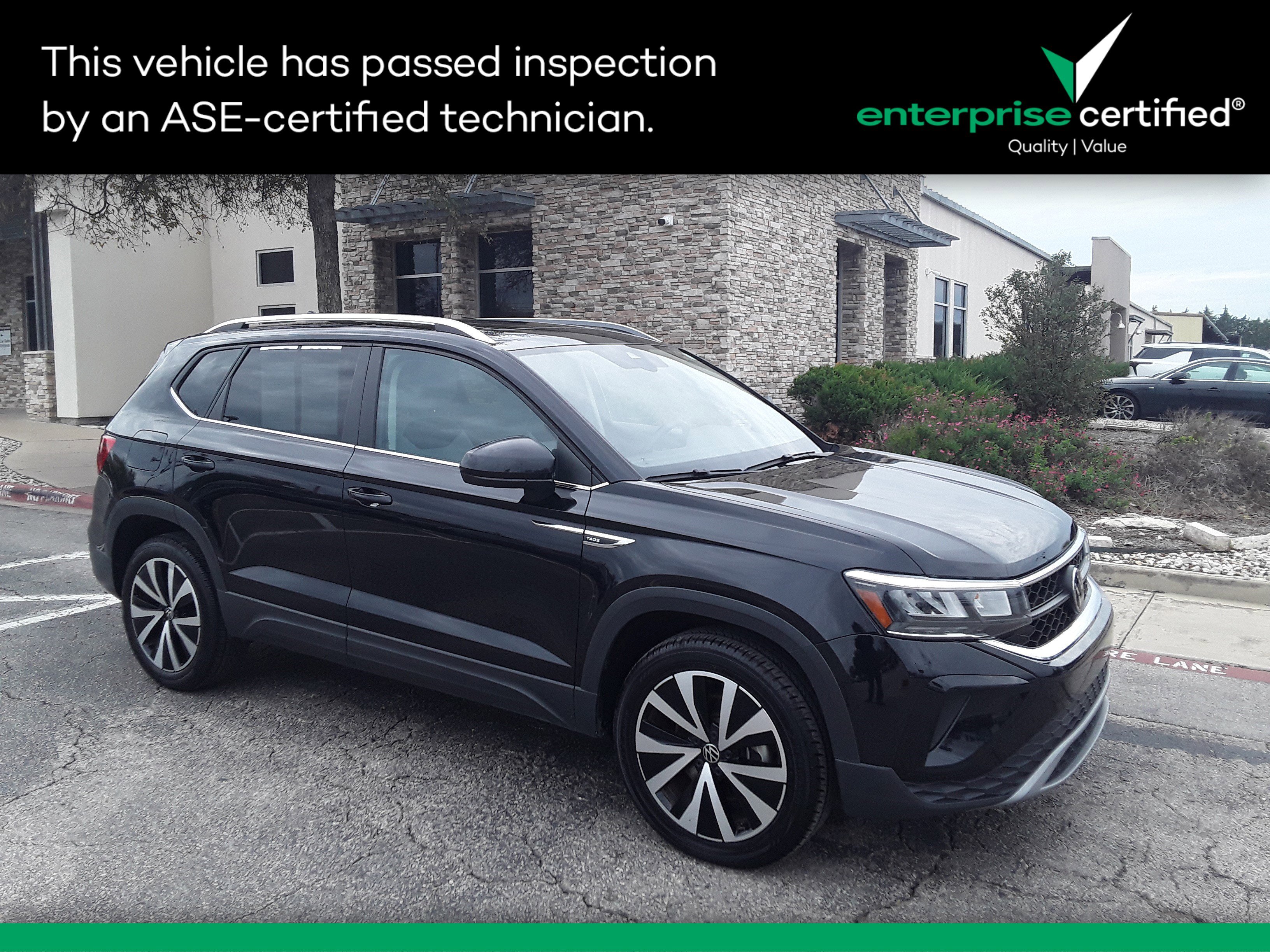 Used 2022 Volkswagen Taos SE FWD