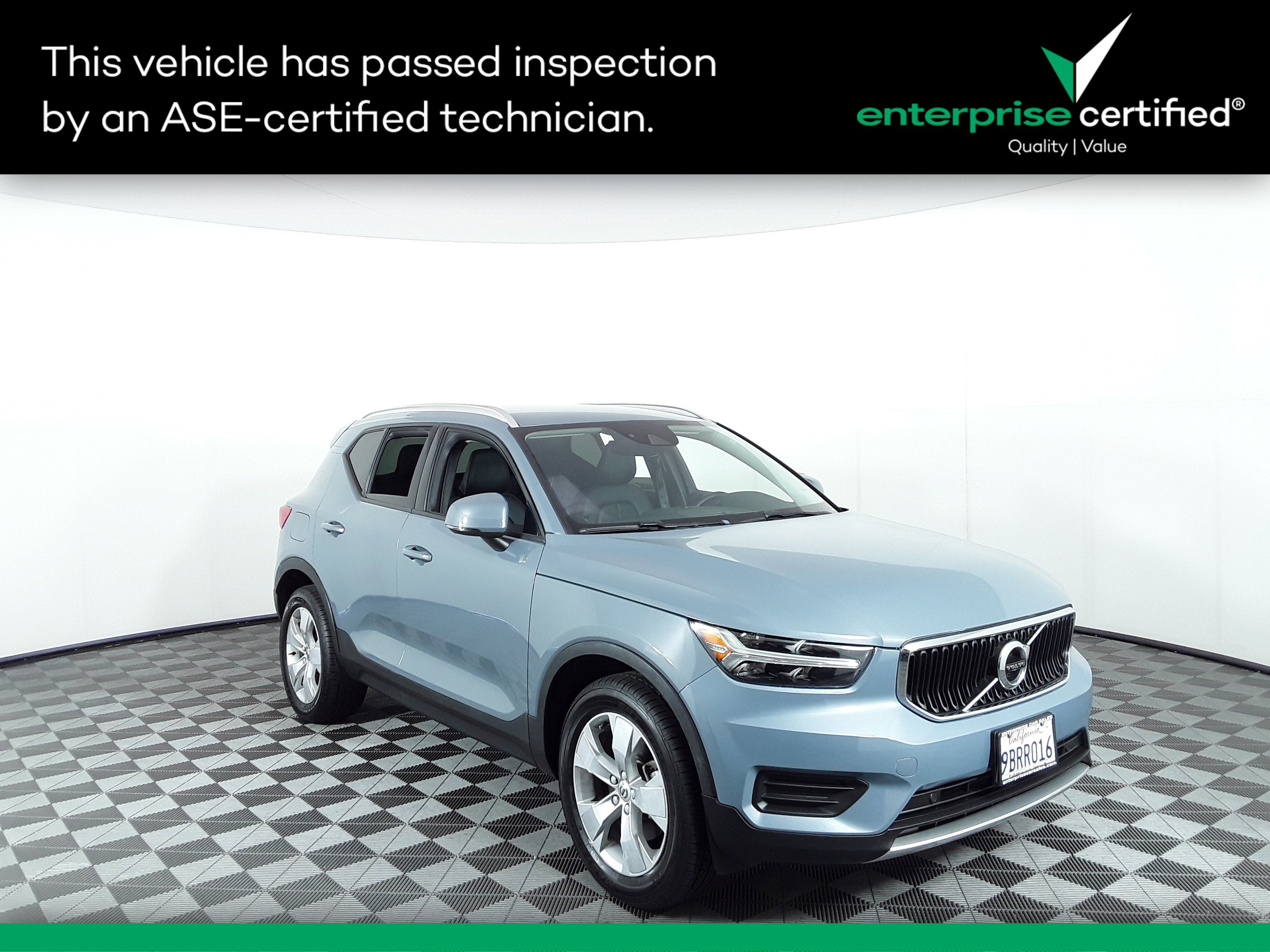2022 Volvo XC40