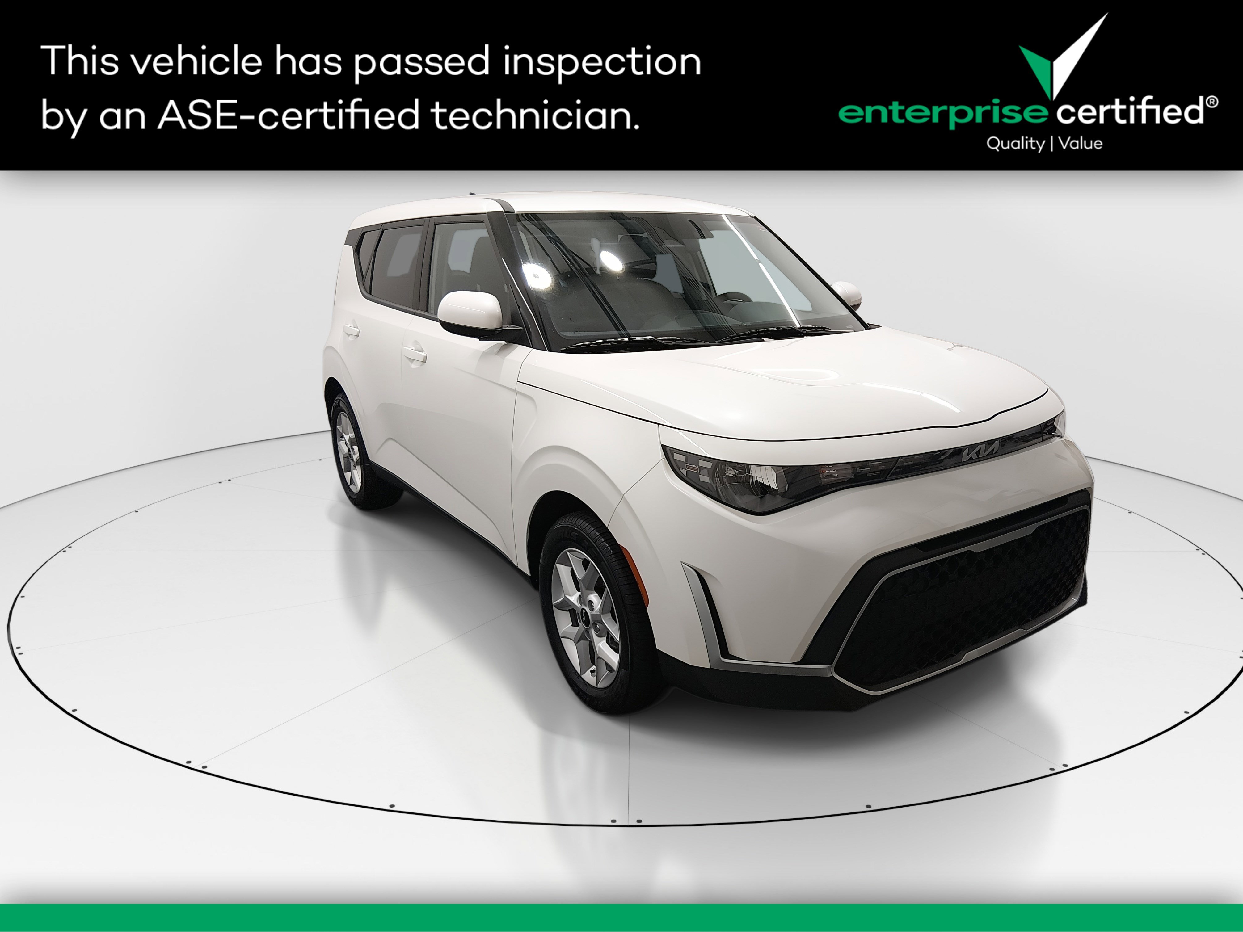 2025 Kia Soul LX's photo