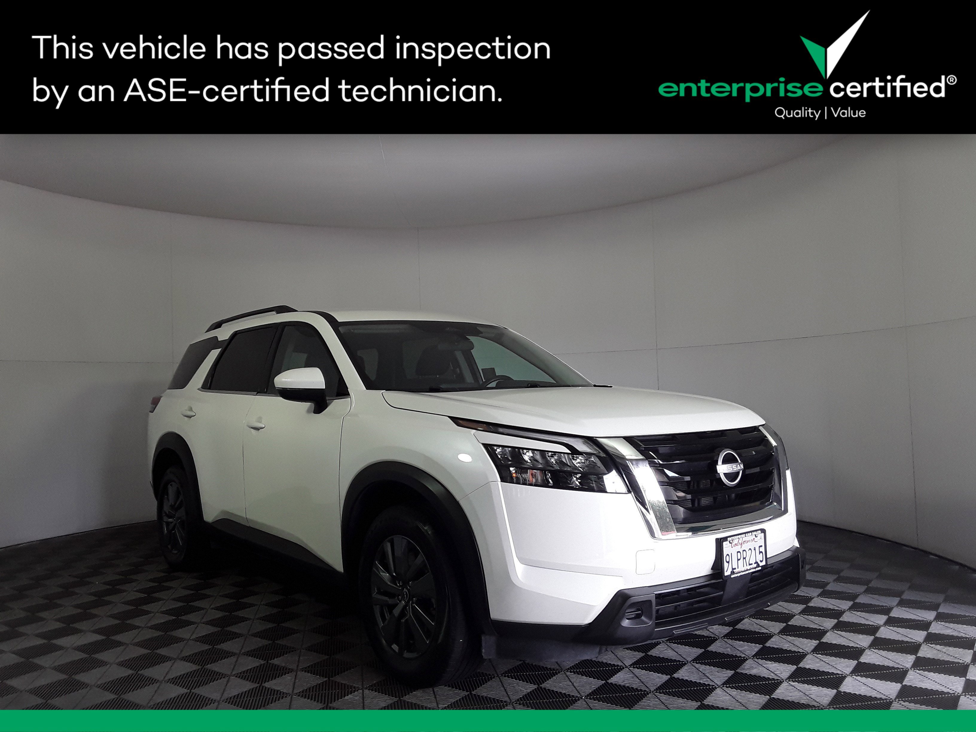 Used 2024 Nissan Pathfinder SV 2WD